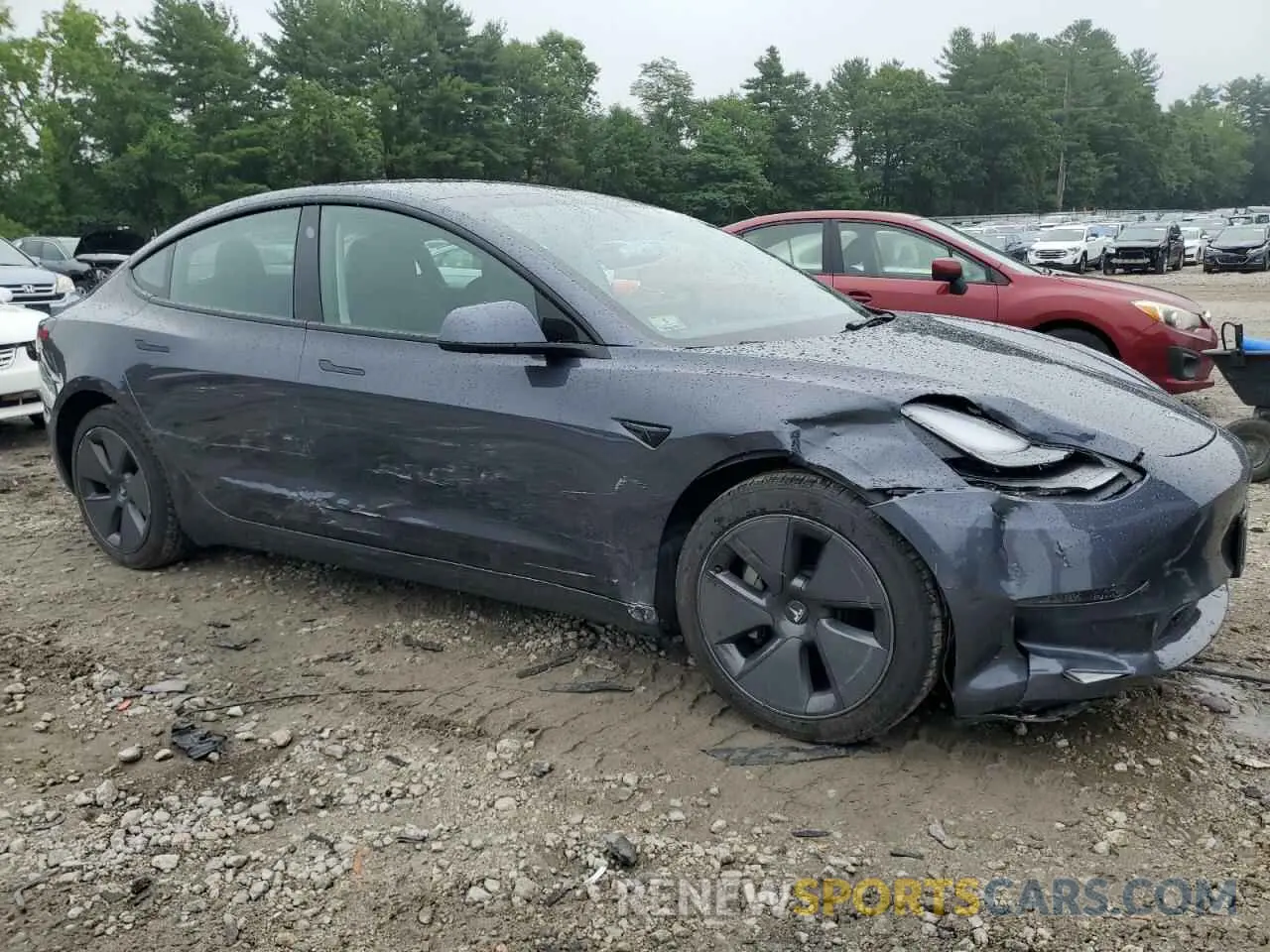 4 Photograph of a damaged car 5YJ3E1EB0NF232024 TESLA MODEL 3 2022
