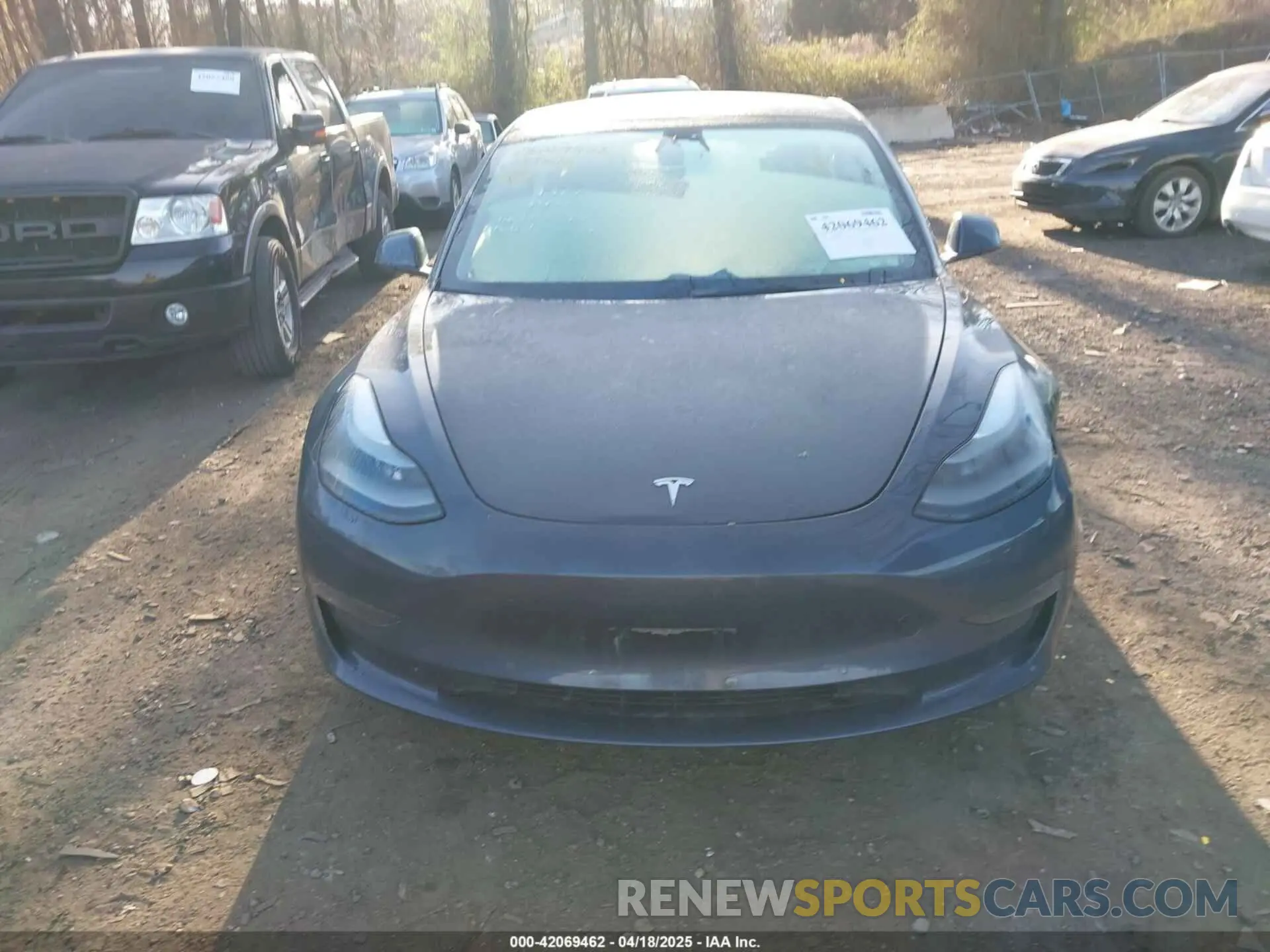 12 Photograph of a damaged car 5YJ3E1EB0NF243606 TESLA MODEL 3 2022
