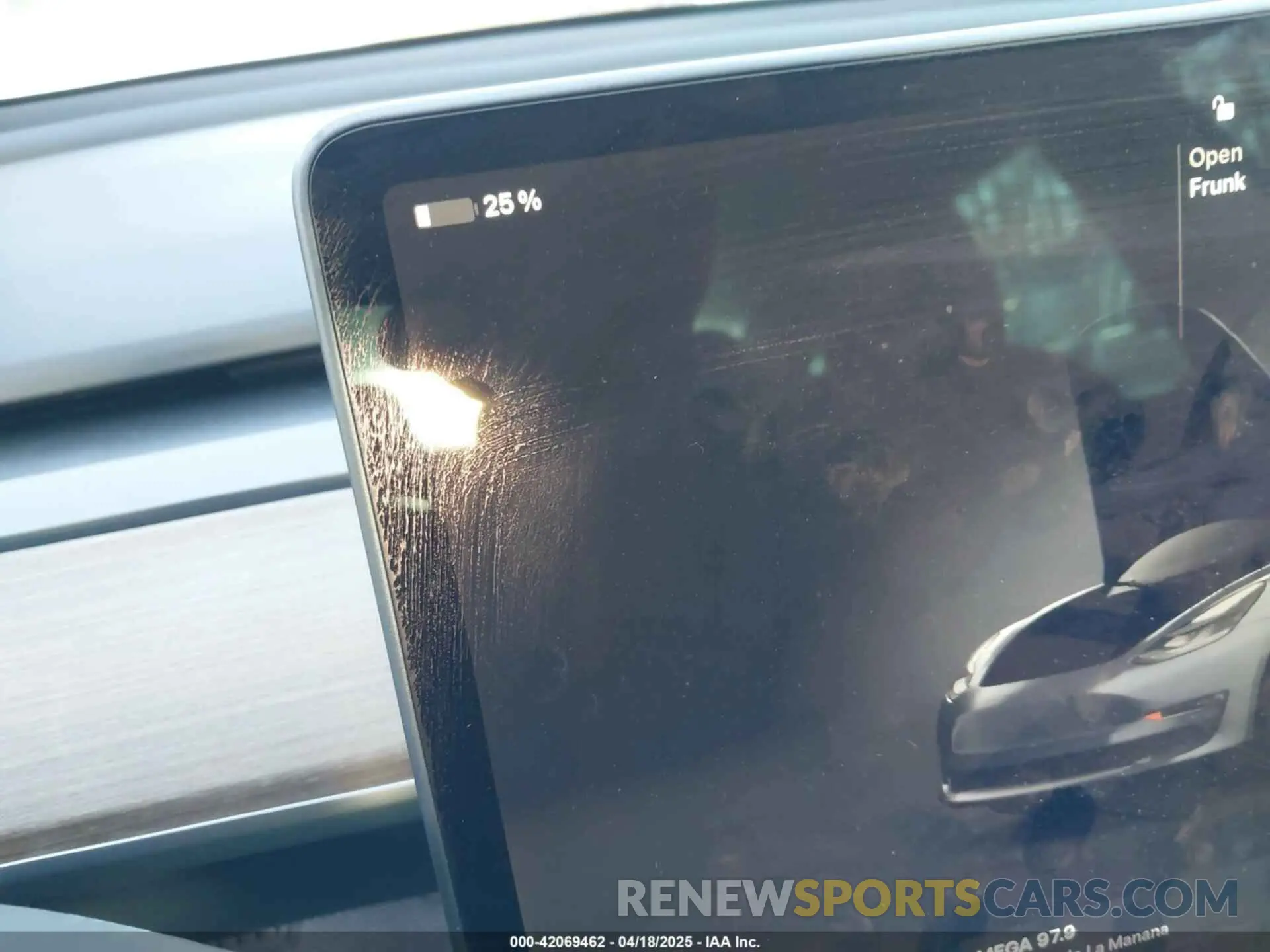 17 Photograph of a damaged car 5YJ3E1EB0NF243606 TESLA MODEL 3 2022