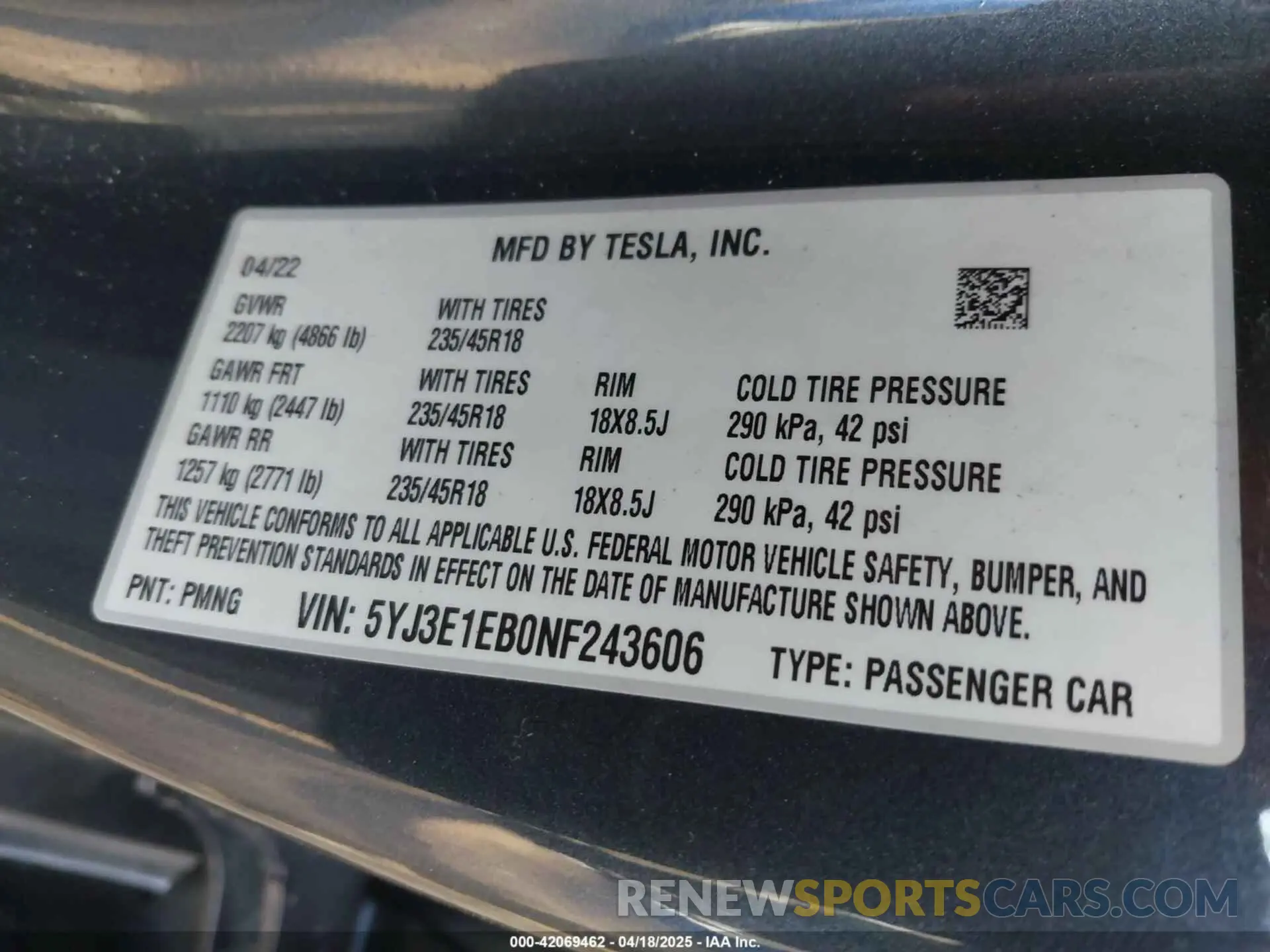 9 Photograph of a damaged car 5YJ3E1EB0NF243606 TESLA MODEL 3 2022