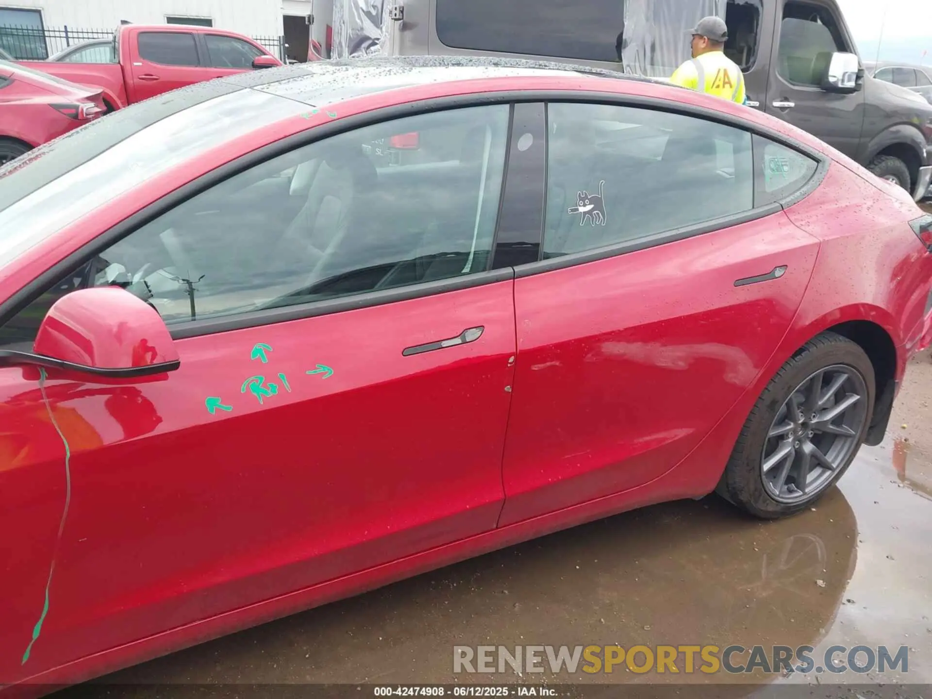 14 Photograph of a damaged car 5YJ3E1EB0NF260521 TESLA MODEL 3 2022