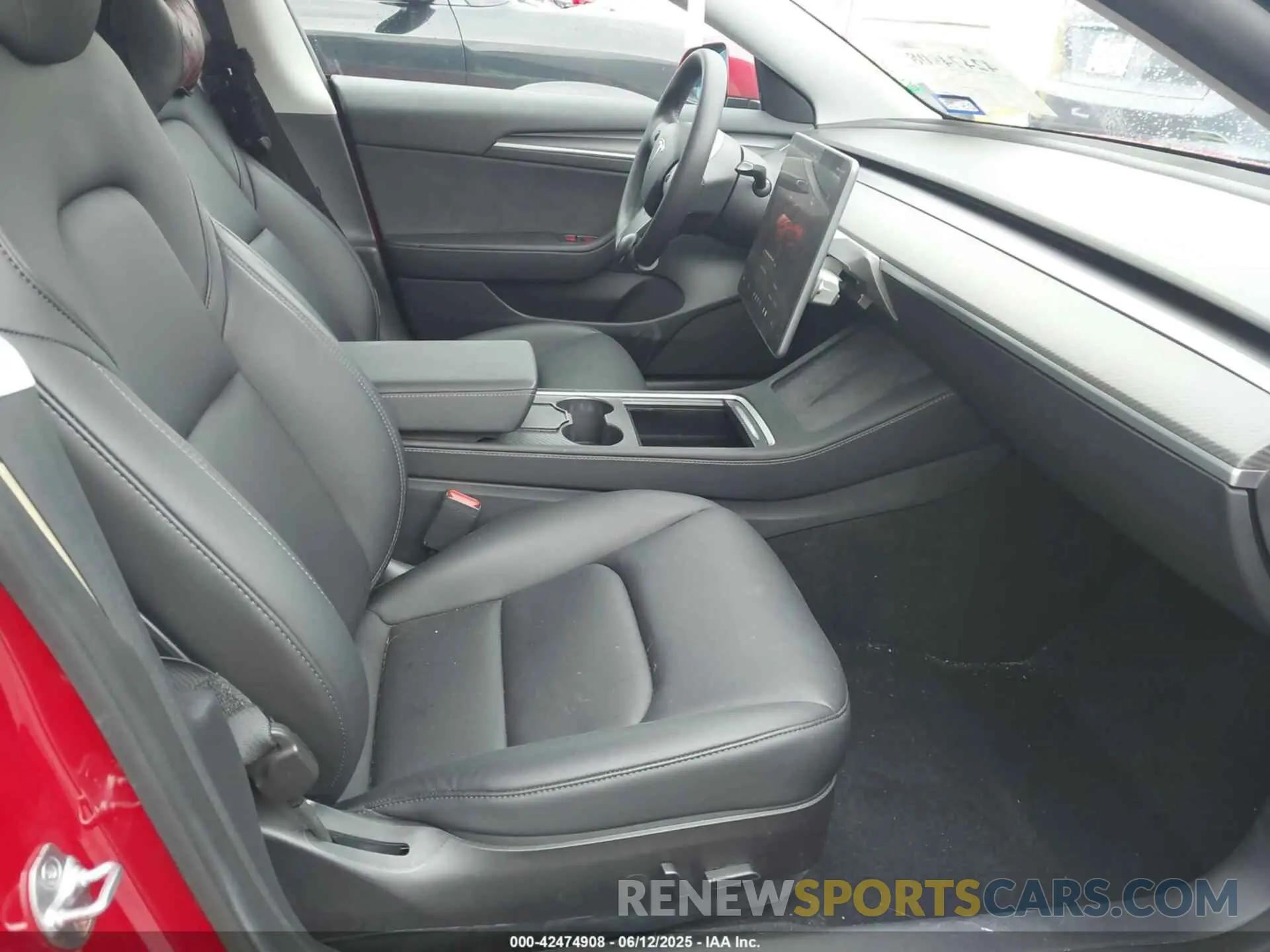 5 Photograph of a damaged car 5YJ3E1EB0NF260521 TESLA MODEL 3 2022