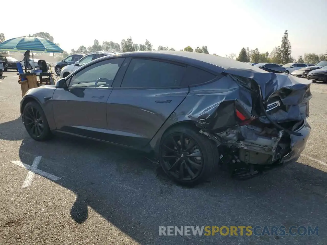 2 Photograph of a damaged car 5YJ3E1EB0NF261314 TESLA MODEL 3 2022