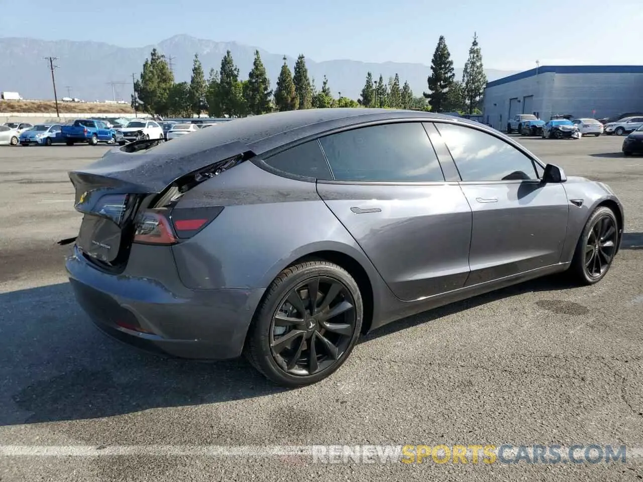 3 Photograph of a damaged car 5YJ3E1EB0NF261314 TESLA MODEL 3 2022