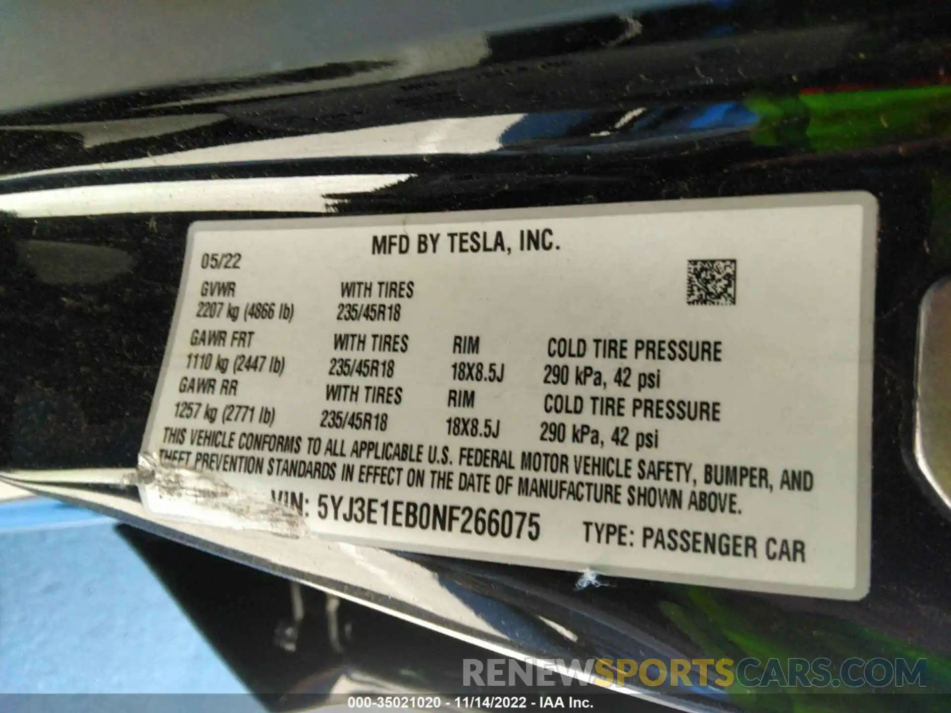 9 Photograph of a damaged car 5YJ3E1EB0NF266075 TESLA MODEL 3 2022