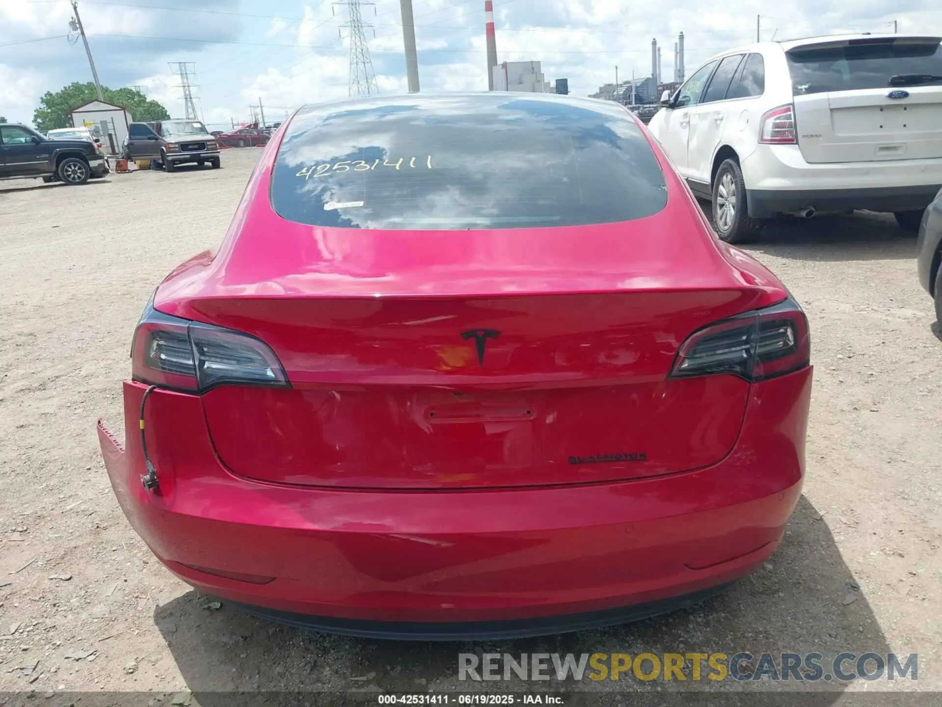 15 Photograph of a damaged car 5YJ3E1EB0NF270319 TESLA MODEL 3 2022