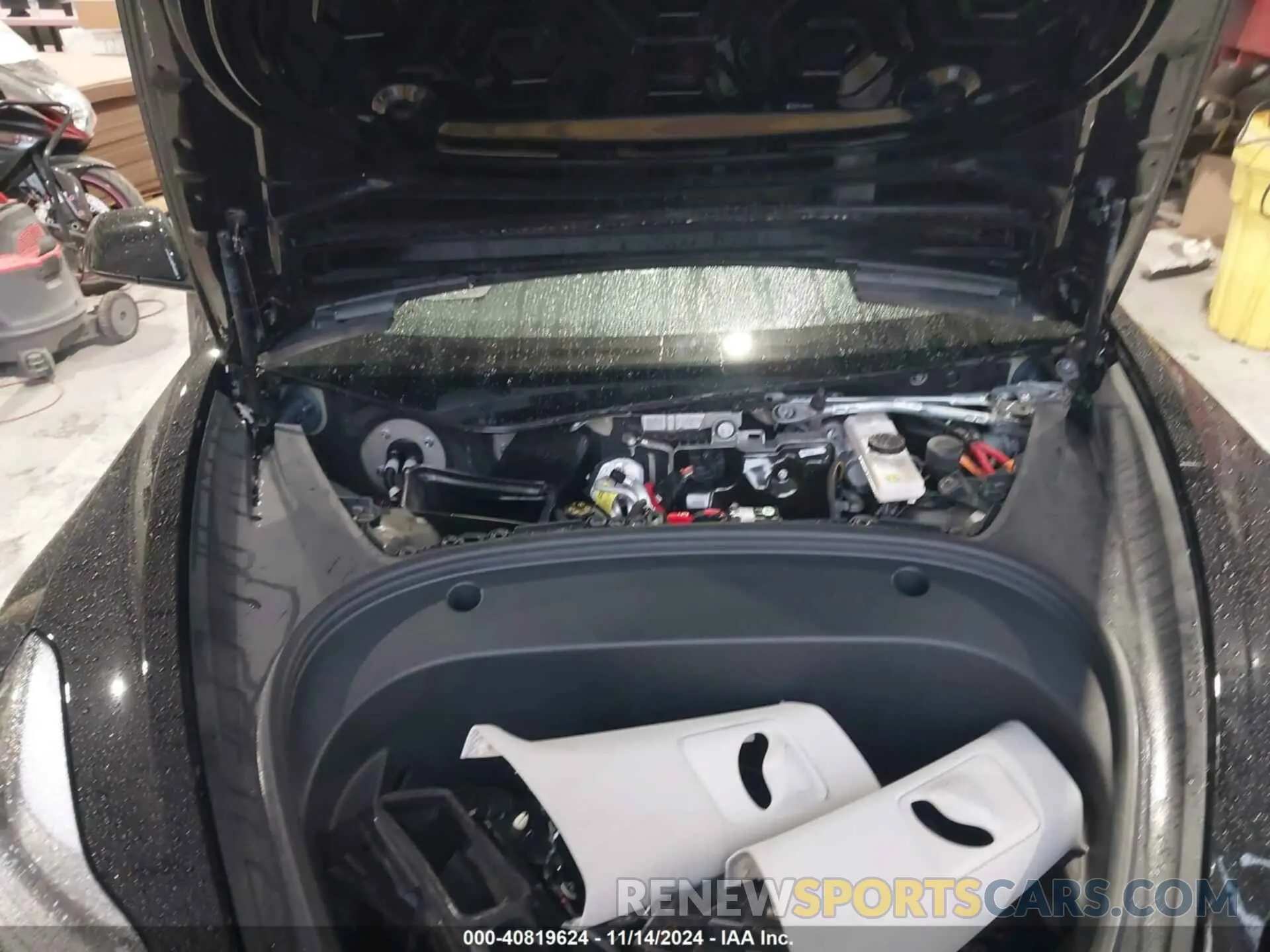 10 Photograph of a damaged car 5YJ3E1EB0NF270692 TESLA MODEL 3 2022