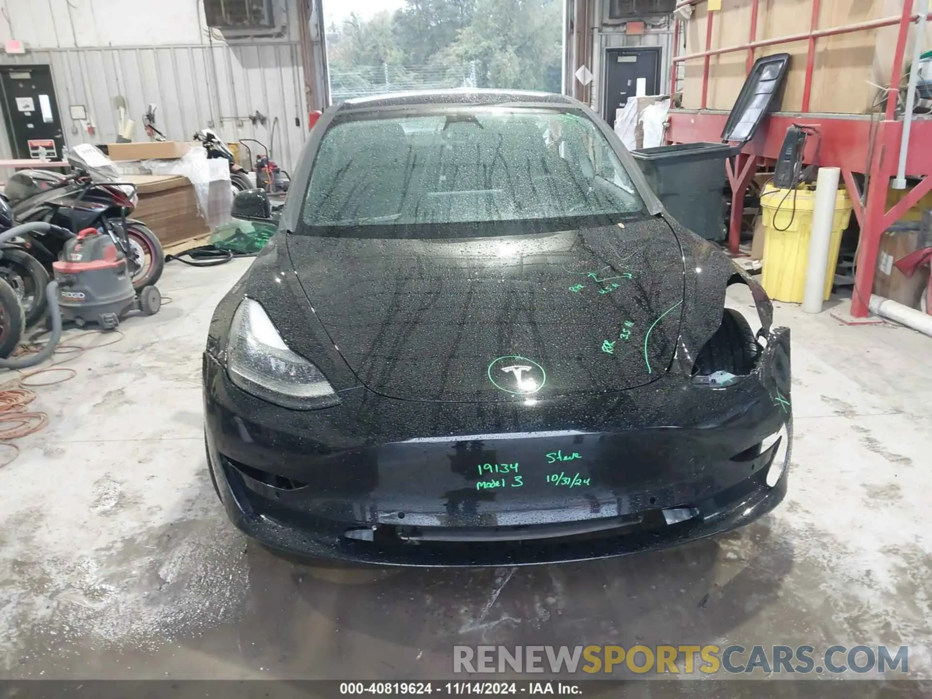 13 Photograph of a damaged car 5YJ3E1EB0NF270692 TESLA MODEL 3 2022