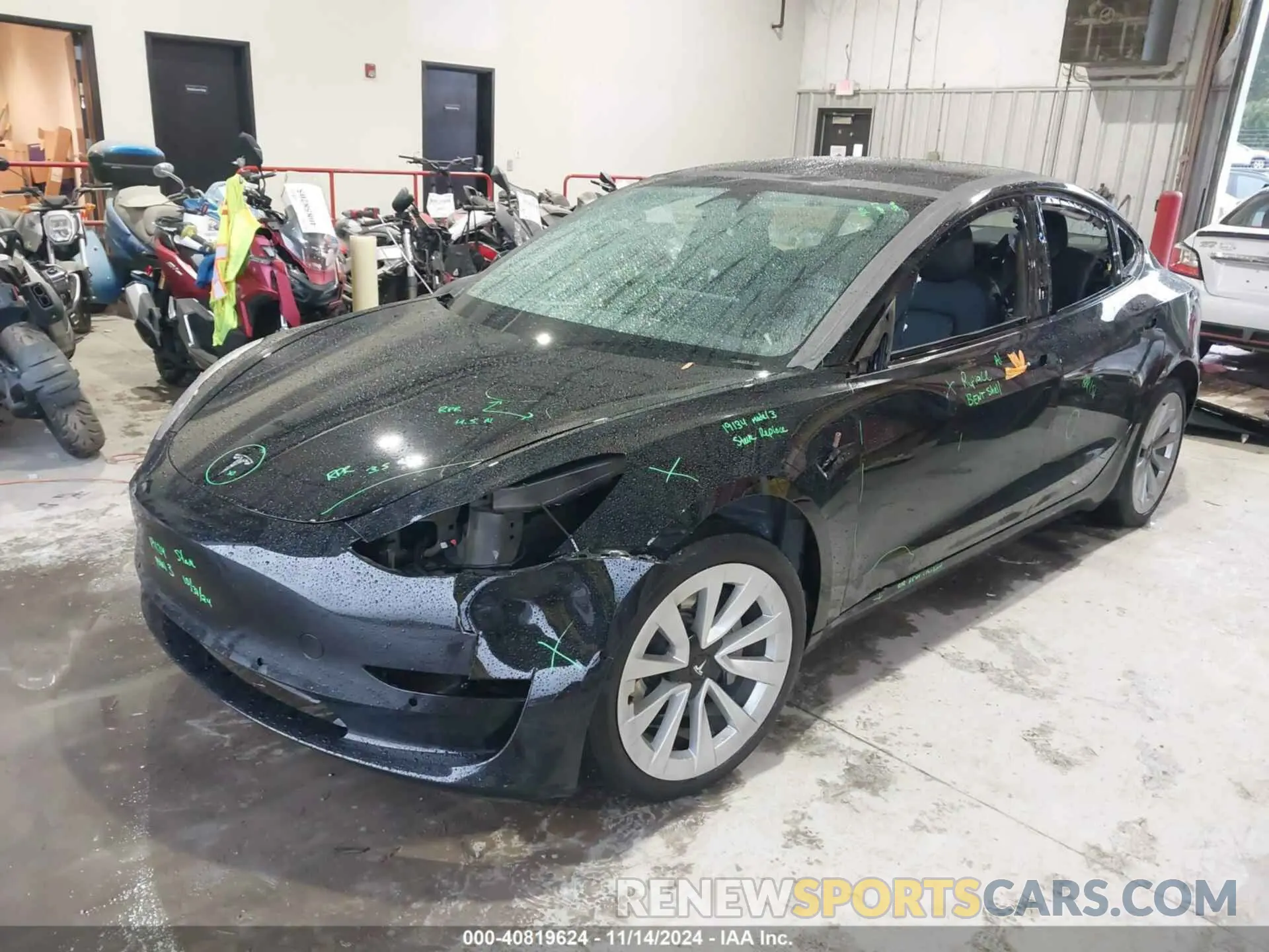 2 Photograph of a damaged car 5YJ3E1EB0NF270692 TESLA MODEL 3 2022
