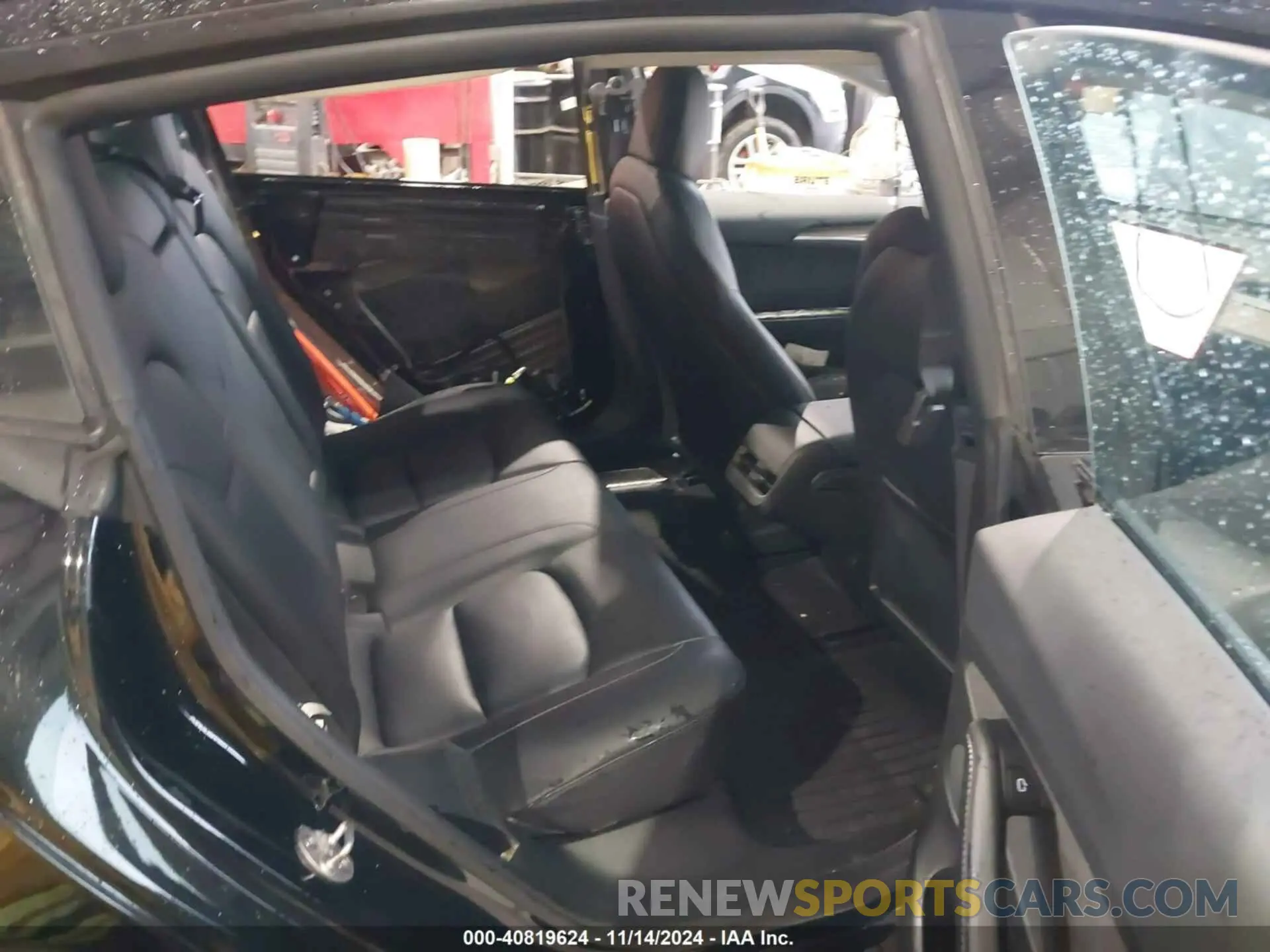 8 Photograph of a damaged car 5YJ3E1EB0NF270692 TESLA MODEL 3 2022