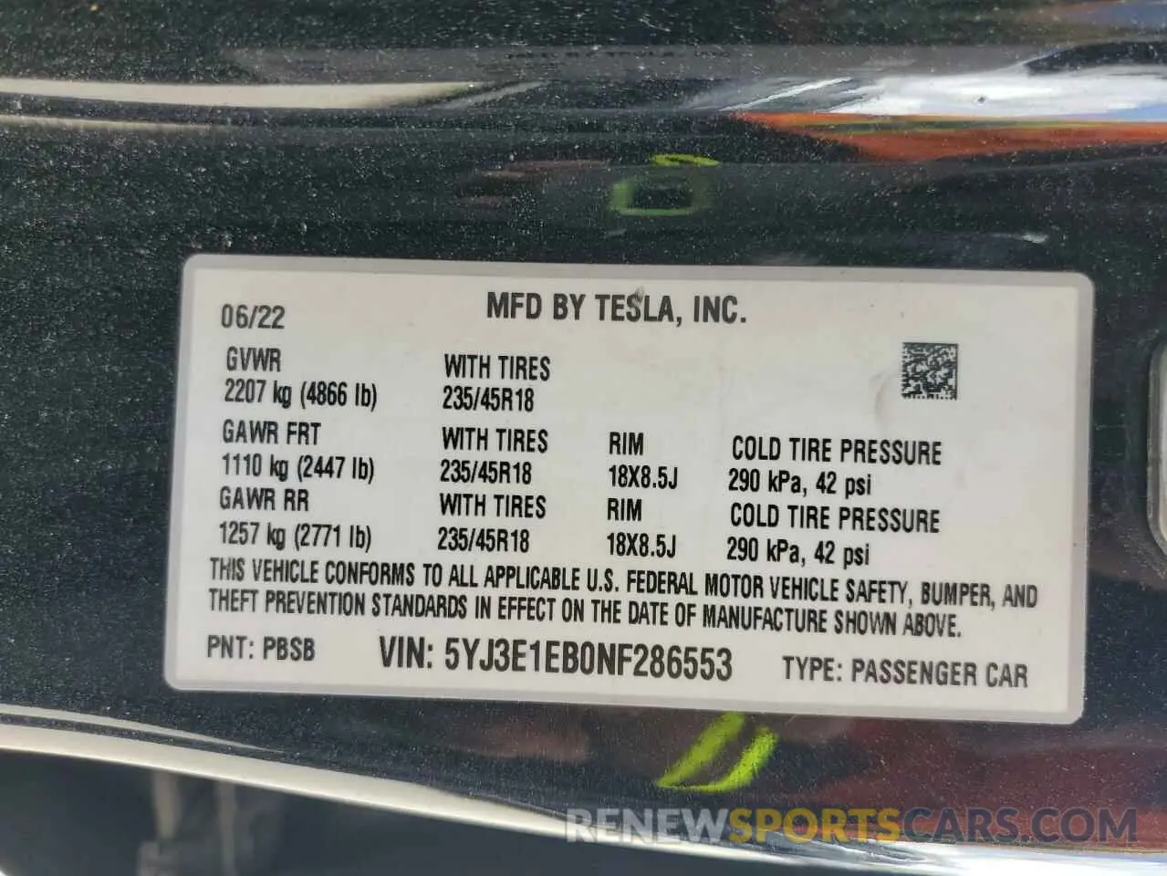 12 Photograph of a damaged car 5YJ3E1EB0NF286553 TESLA MODEL 3 2022