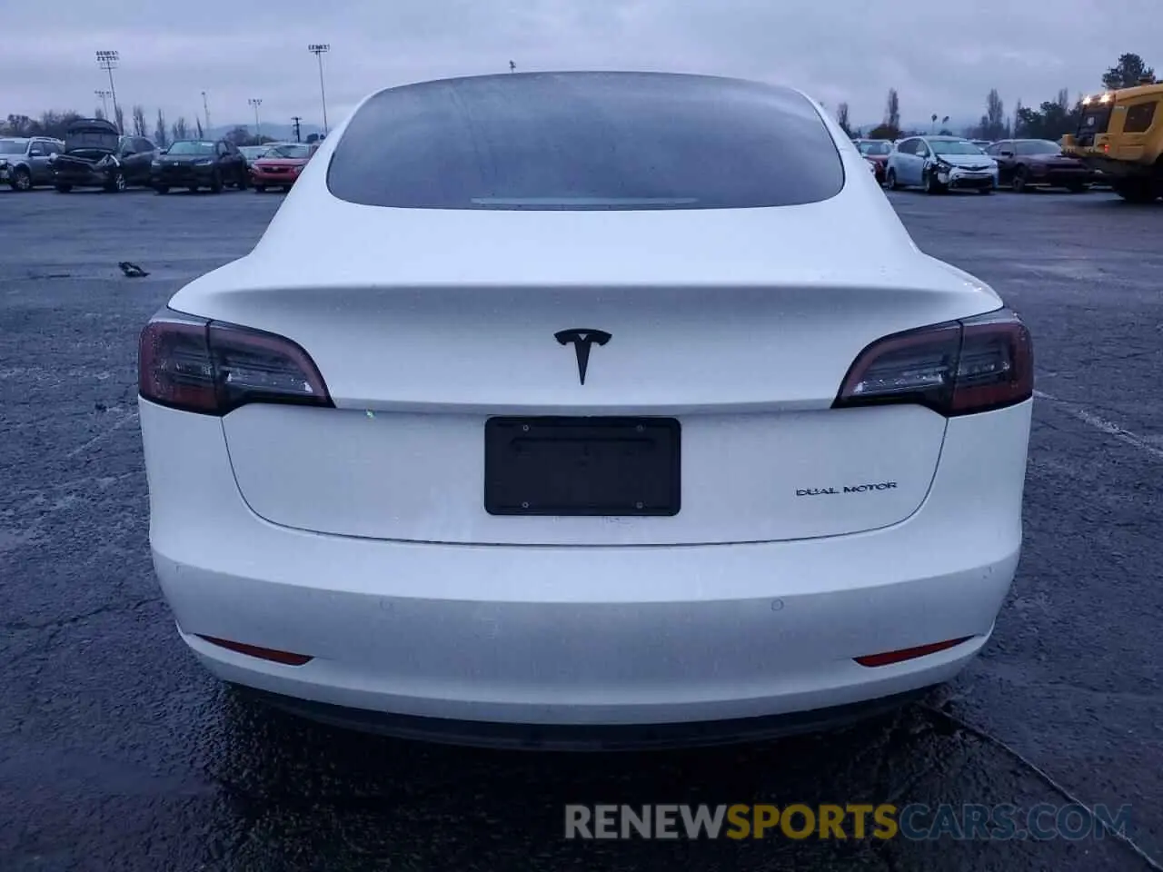 6 Photograph of a damaged car 5YJ3E1EB0NF306266 TESLA MODEL 3 2022
