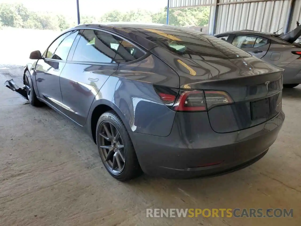 3 Photograph of a damaged car 5YJ3E1EB0NF333550 TESLA MODEL 3 2022