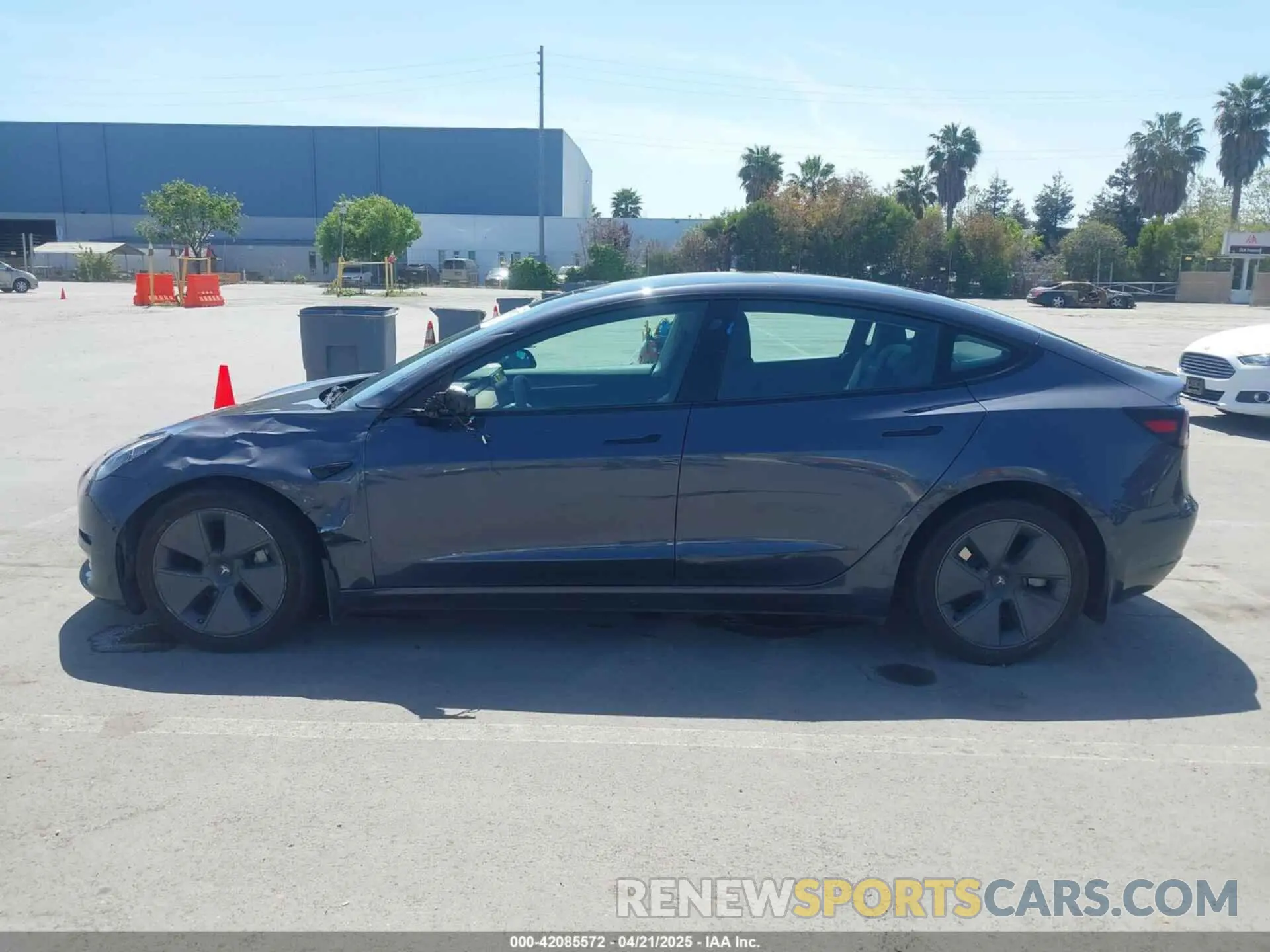 14 Photograph of a damaged car 5YJ3E1EB0NF364989 TESLA MODEL 3 2022