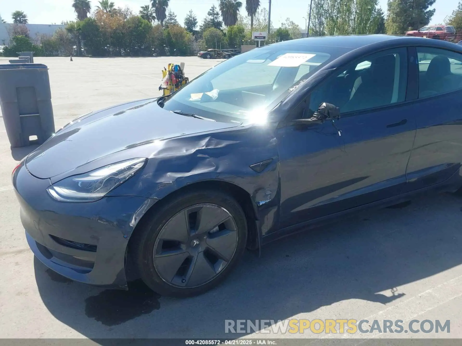 6 Photograph of a damaged car 5YJ3E1EB0NF364989 TESLA MODEL 3 2022