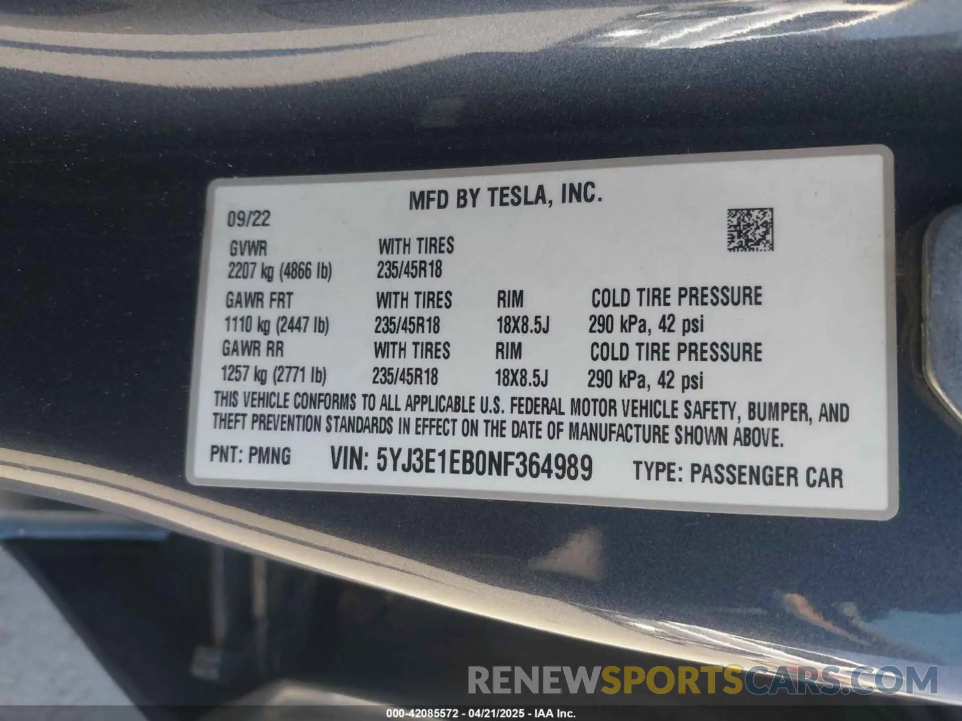 9 Photograph of a damaged car 5YJ3E1EB0NF364989 TESLA MODEL 3 2022