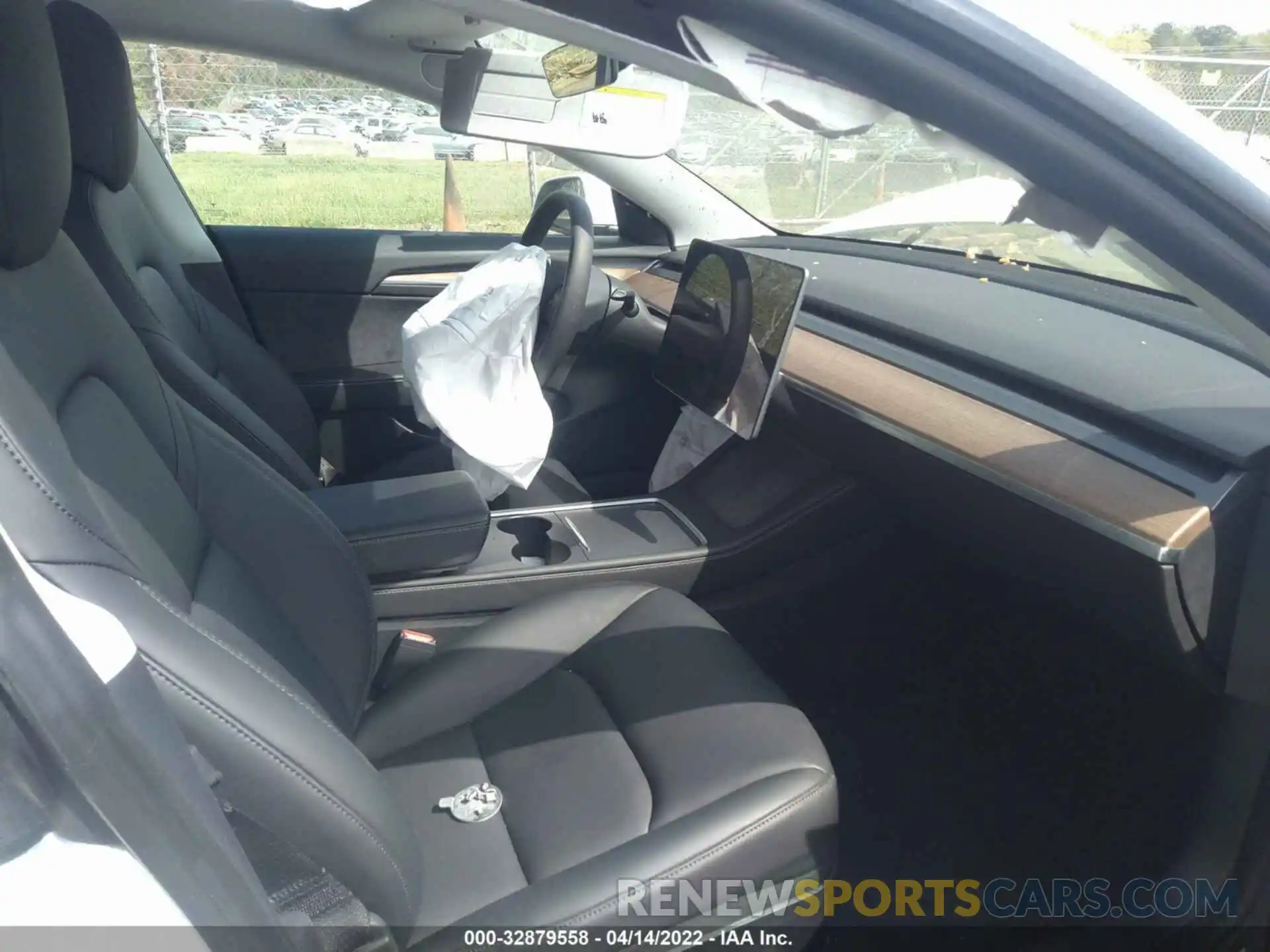 5 Photograph of a damaged car 5YJ3E1EB1NF106075 TESLA MODEL 3 2022