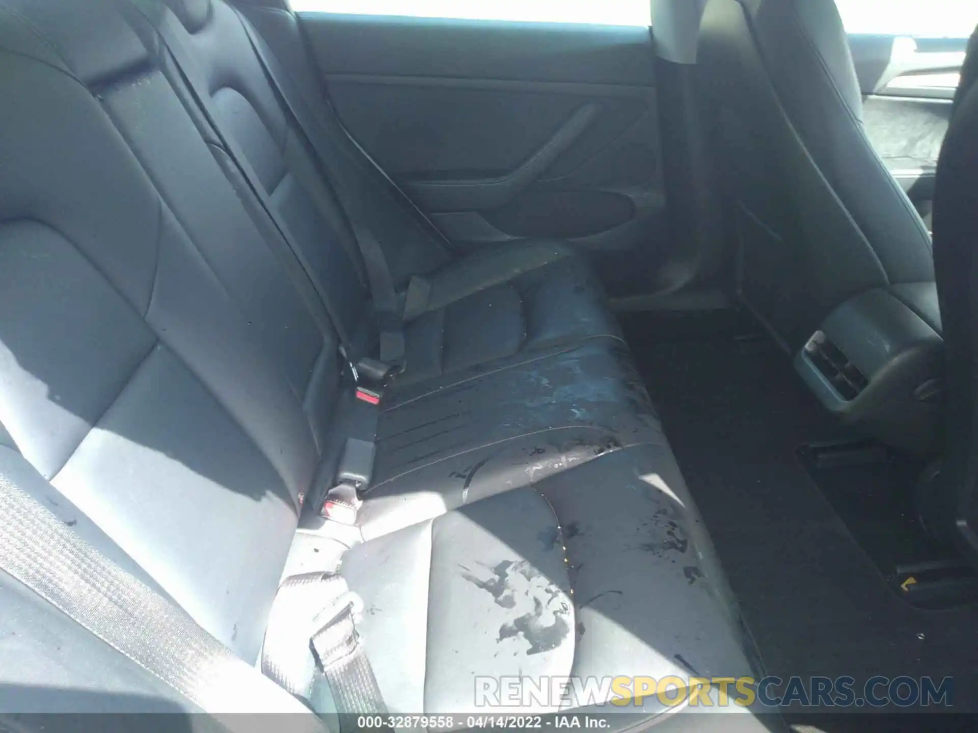 8 Photograph of a damaged car 5YJ3E1EB1NF106075 TESLA MODEL 3 2022