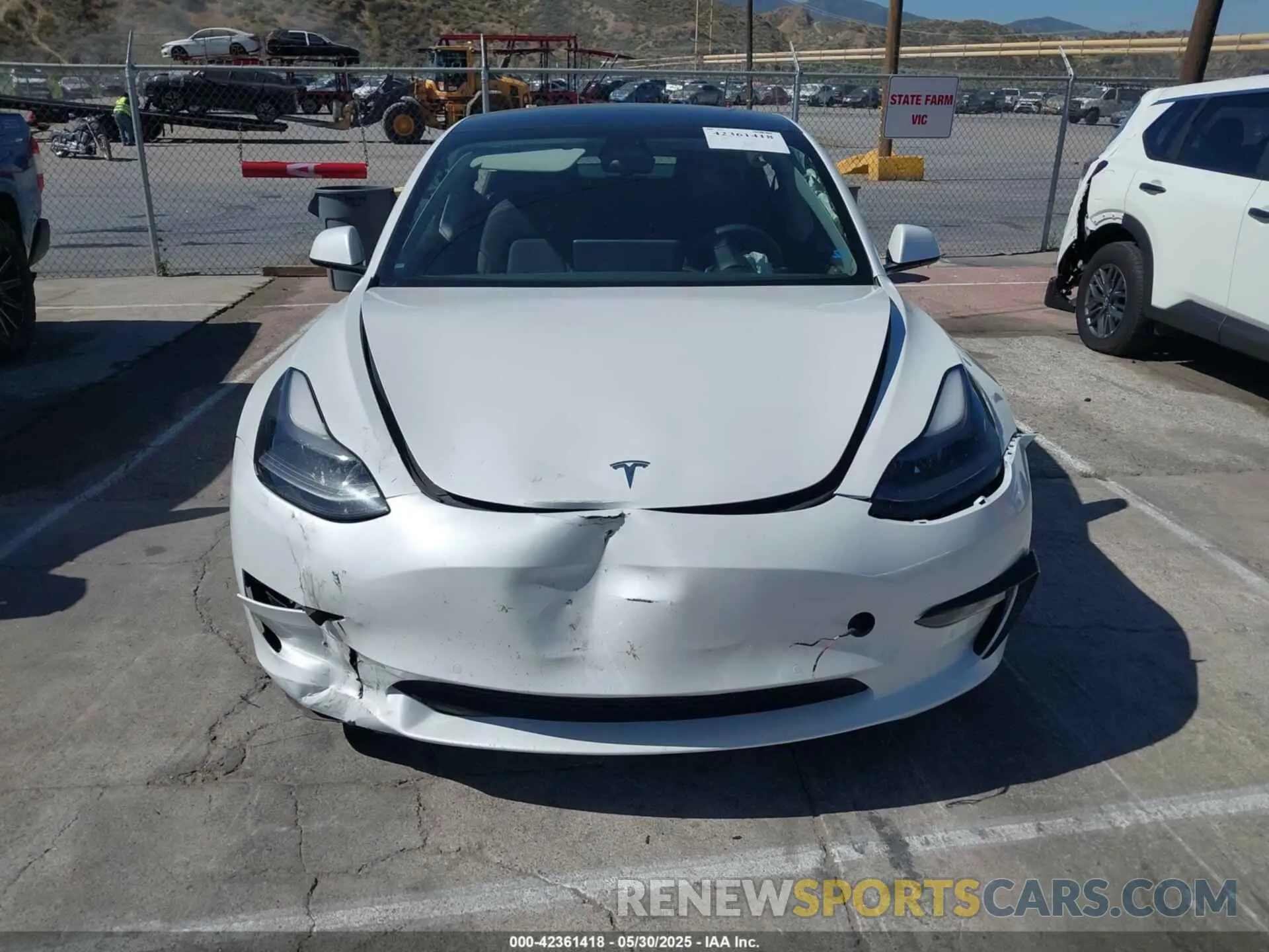 6 Photograph of a damaged car 5YJ3E1EB1NF106433 TESLA MODEL 3 2022