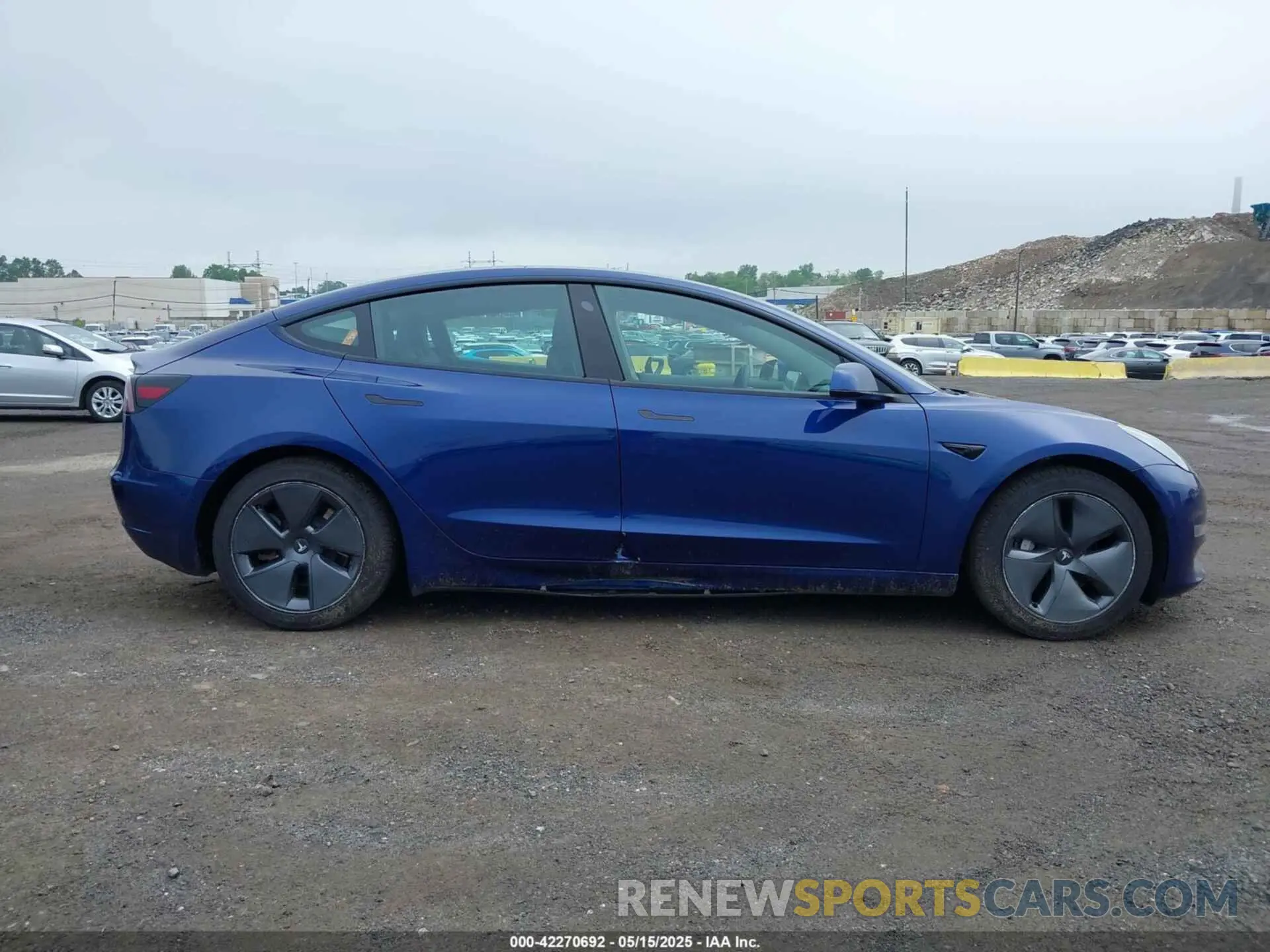 13 Photograph of a damaged car 5YJ3E1EB1NF115049 TESLA MODEL 3 2022