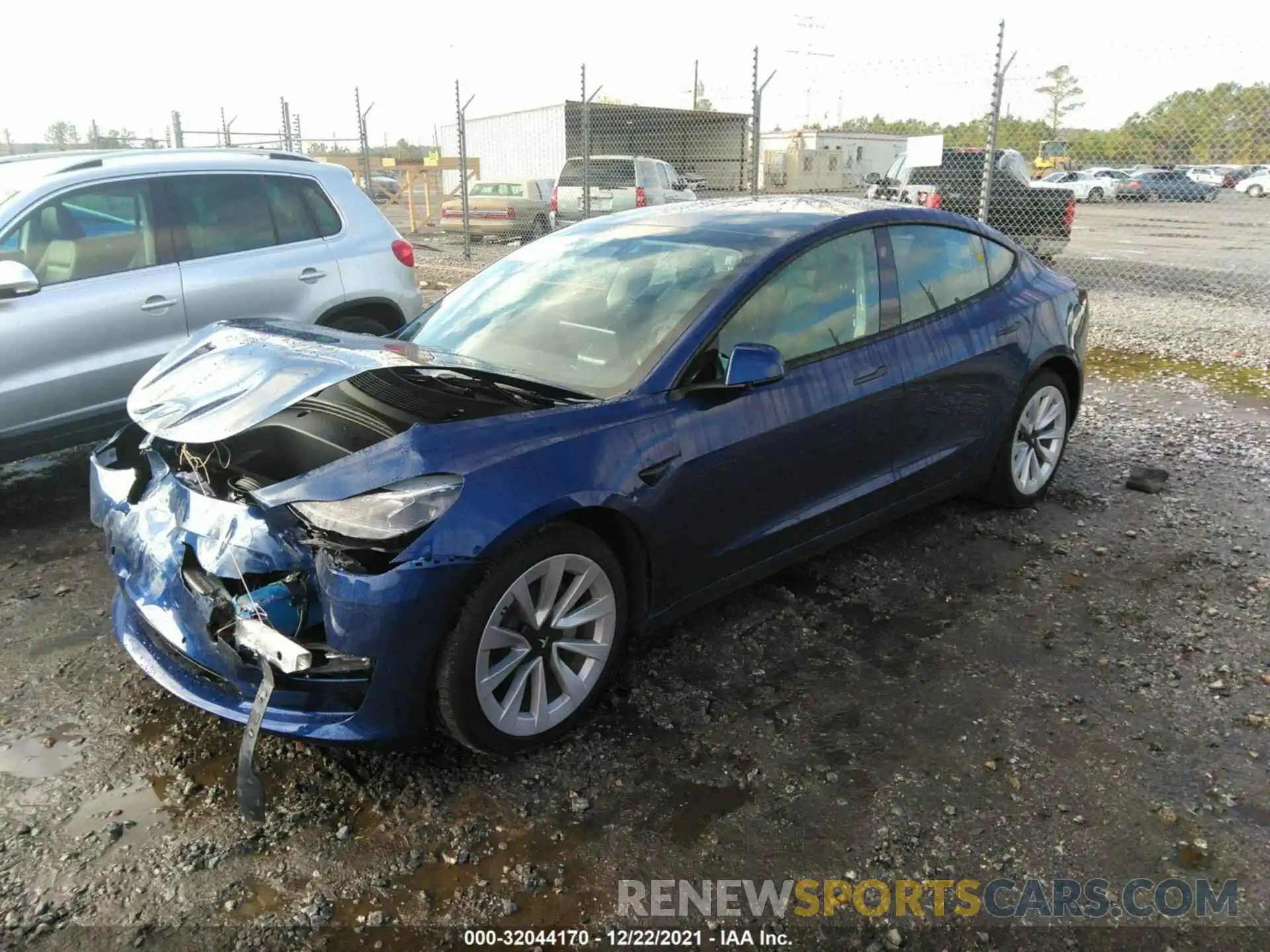 2 Photograph of a damaged car 5YJ3E1EB1NF117352 TESLA MODEL 3 2022