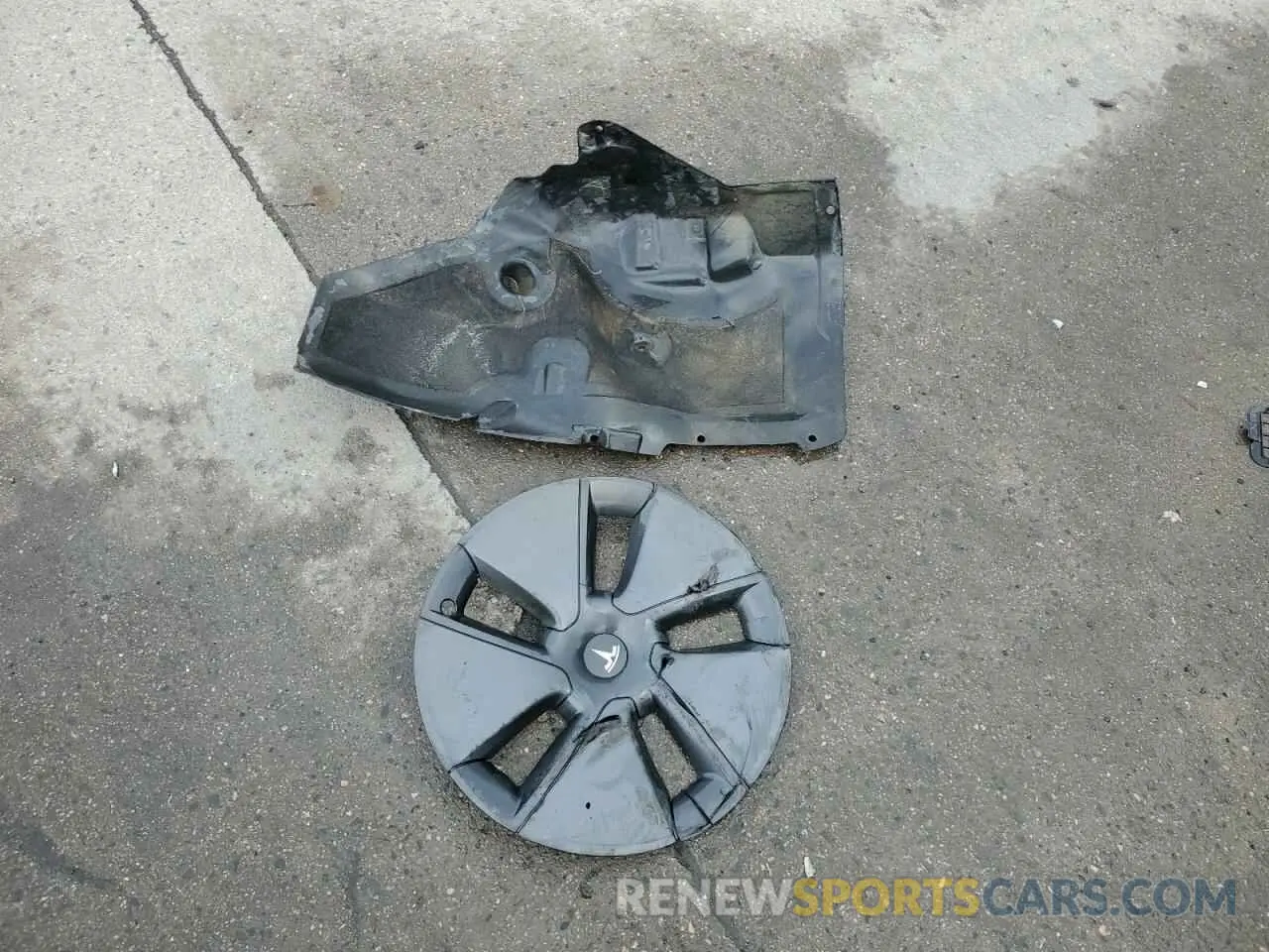 12 Photograph of a damaged car 5YJ3E1EB1NF120316 TESLA MODEL 3 2022