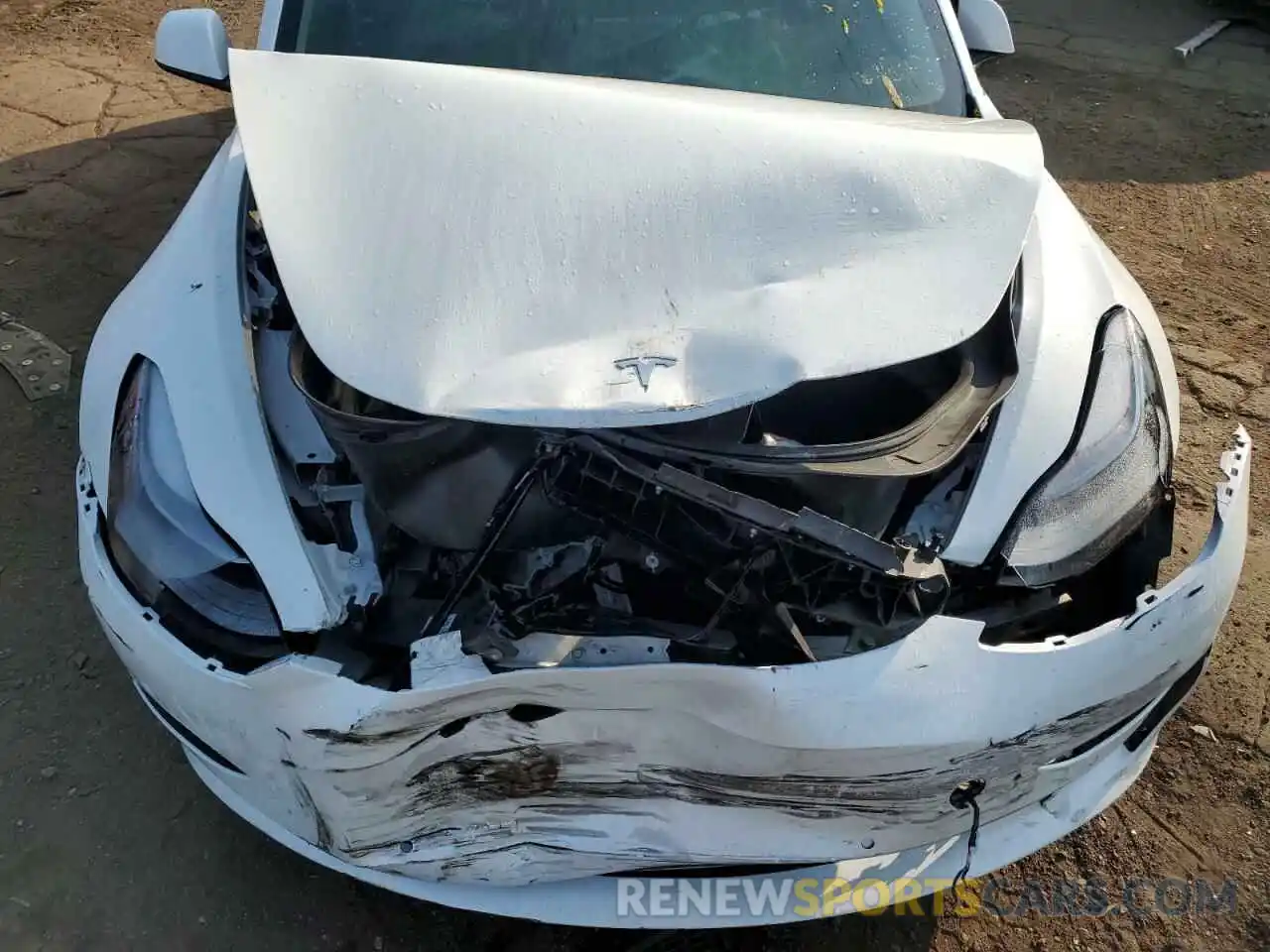 11 Photograph of a damaged car 5YJ3E1EB1NF120588 TESLA MODEL 3 2022