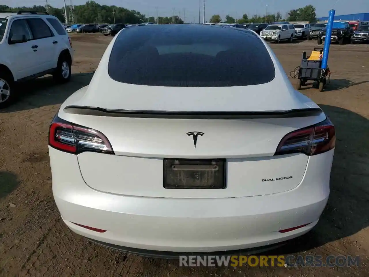 6 Photograph of a damaged car 5YJ3E1EB1NF120588 TESLA MODEL 3 2022