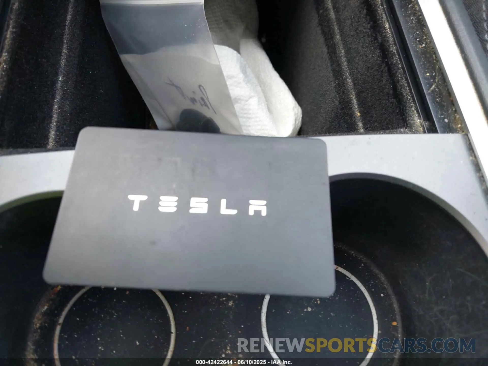11 Photograph of a damaged car 5YJ3E1EB1NF121045 TESLA MODEL 3 2022