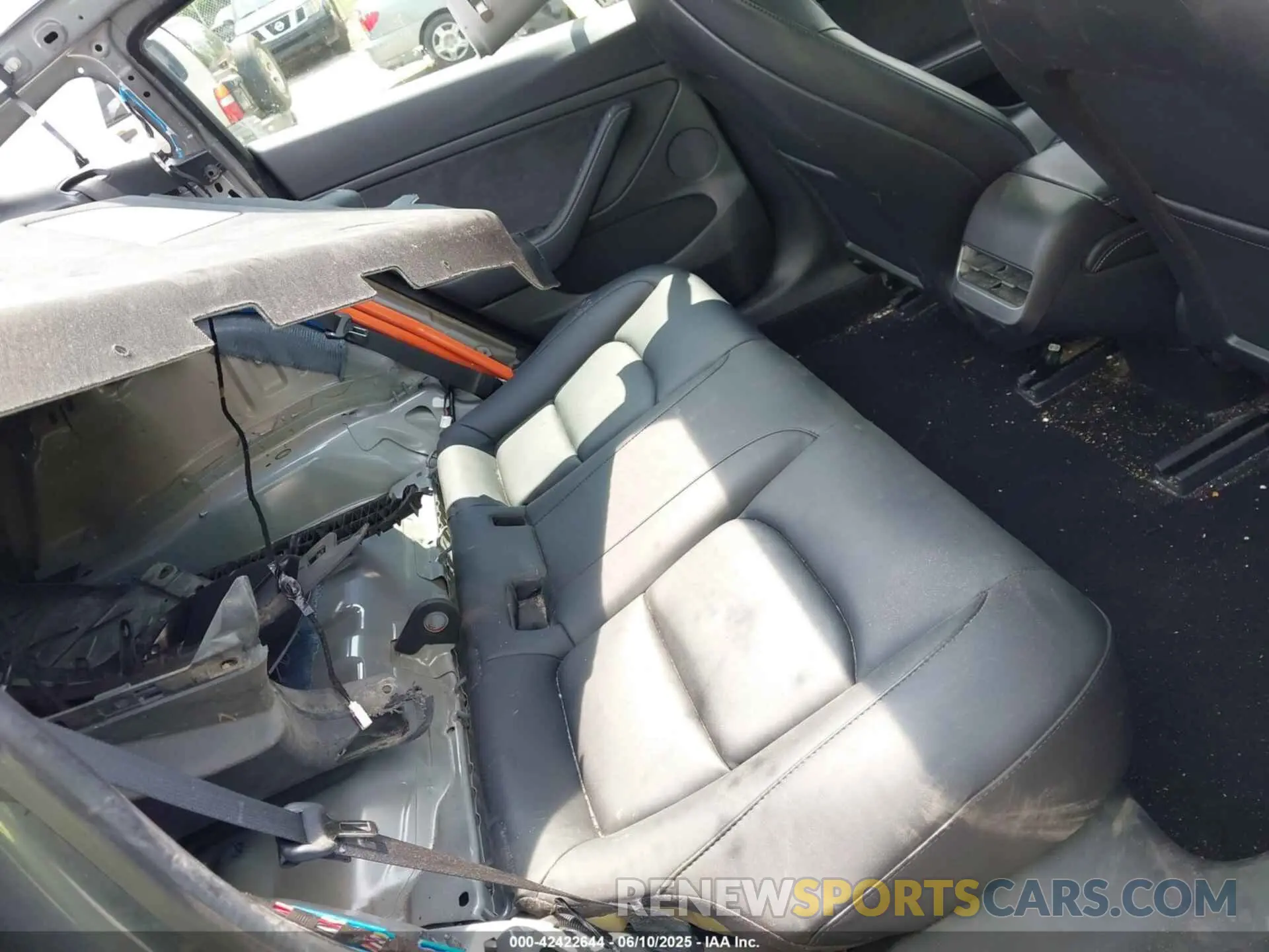 8 Photograph of a damaged car 5YJ3E1EB1NF121045 TESLA MODEL 3 2022