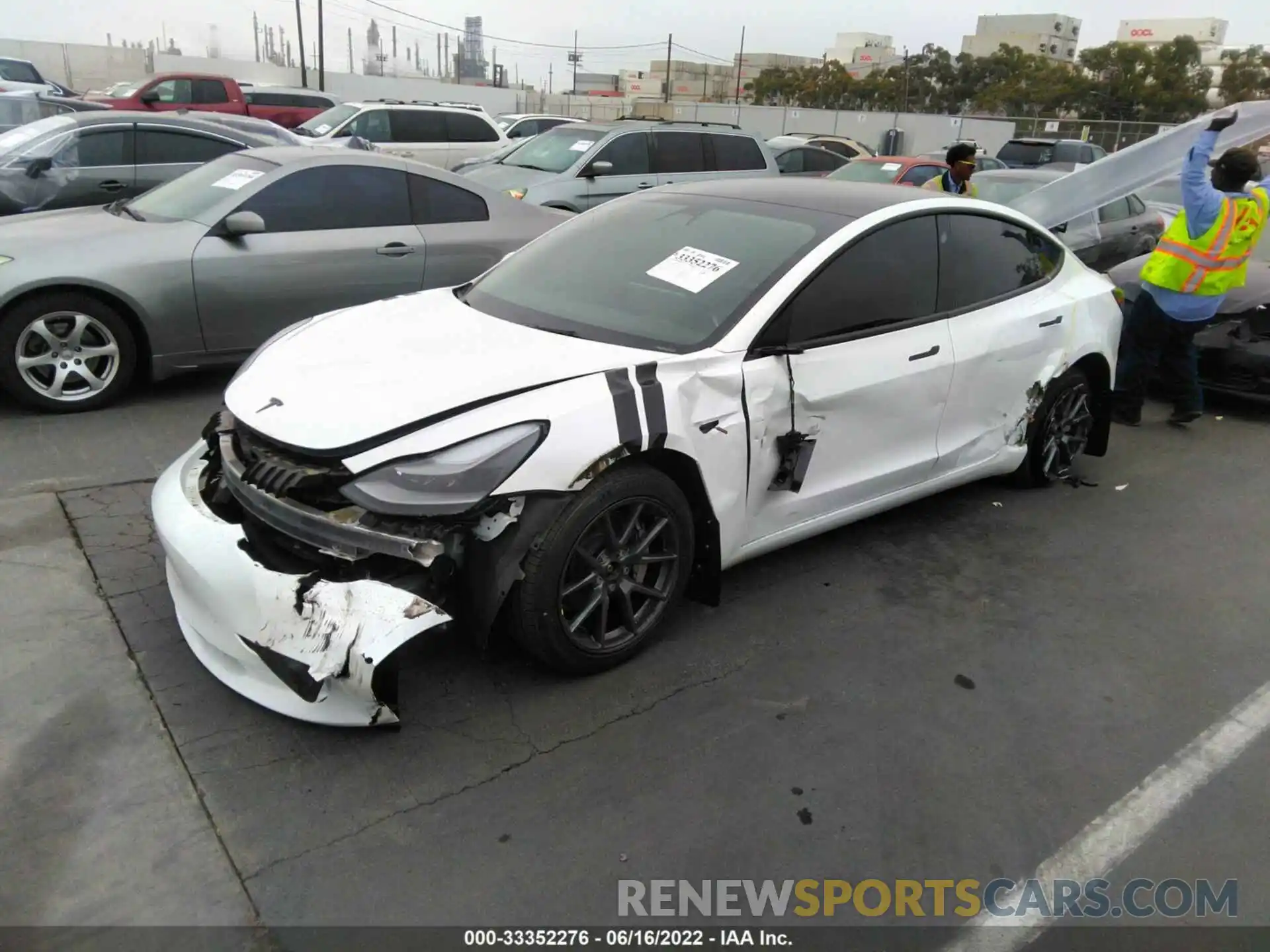 6 Photograph of a damaged car 5YJ3E1EB1NF132160 TESLA MODEL 3 2022