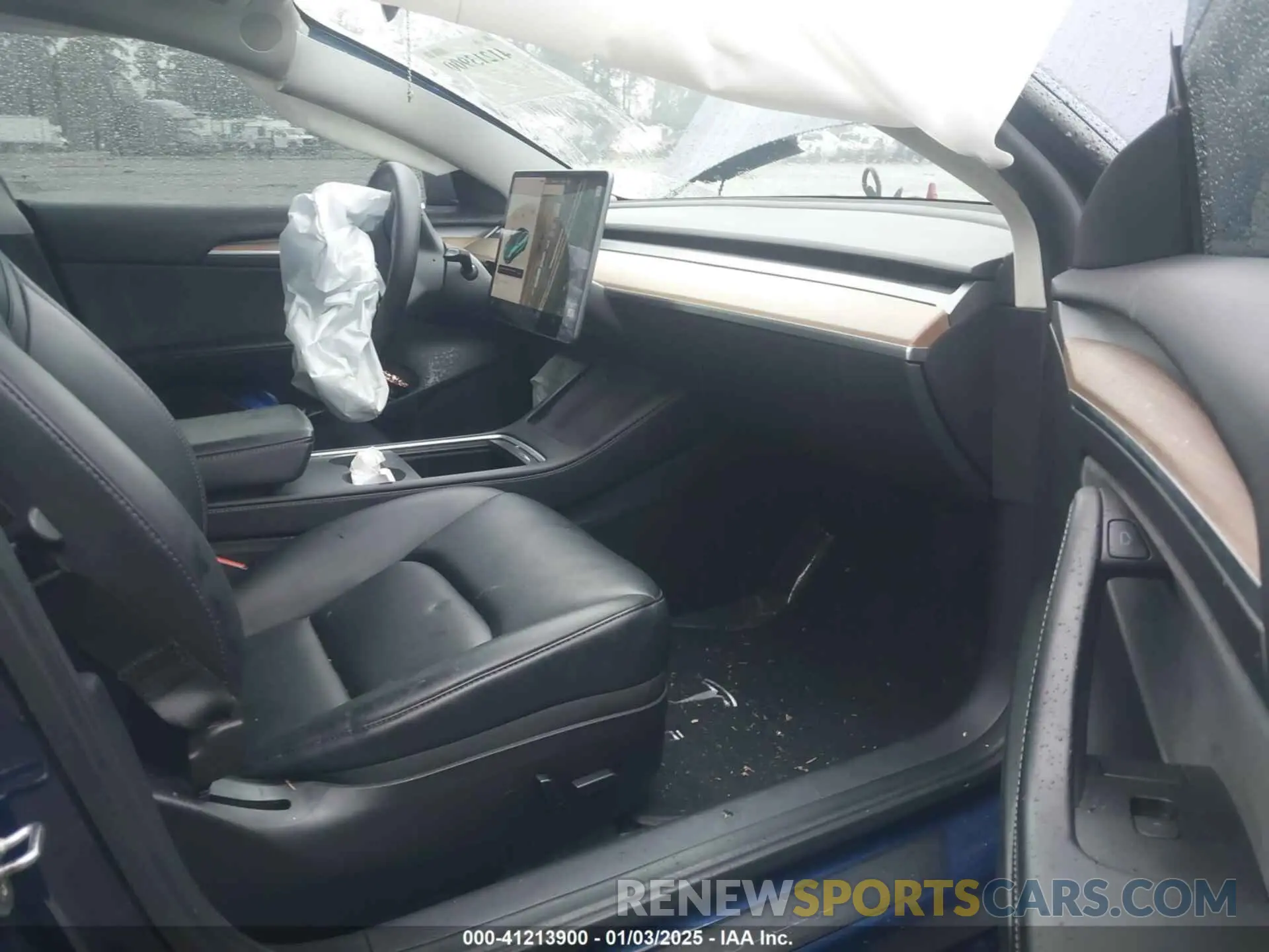 5 Photograph of a damaged car 5YJ3E1EB1NF142574 TESLA MODEL 3 2022