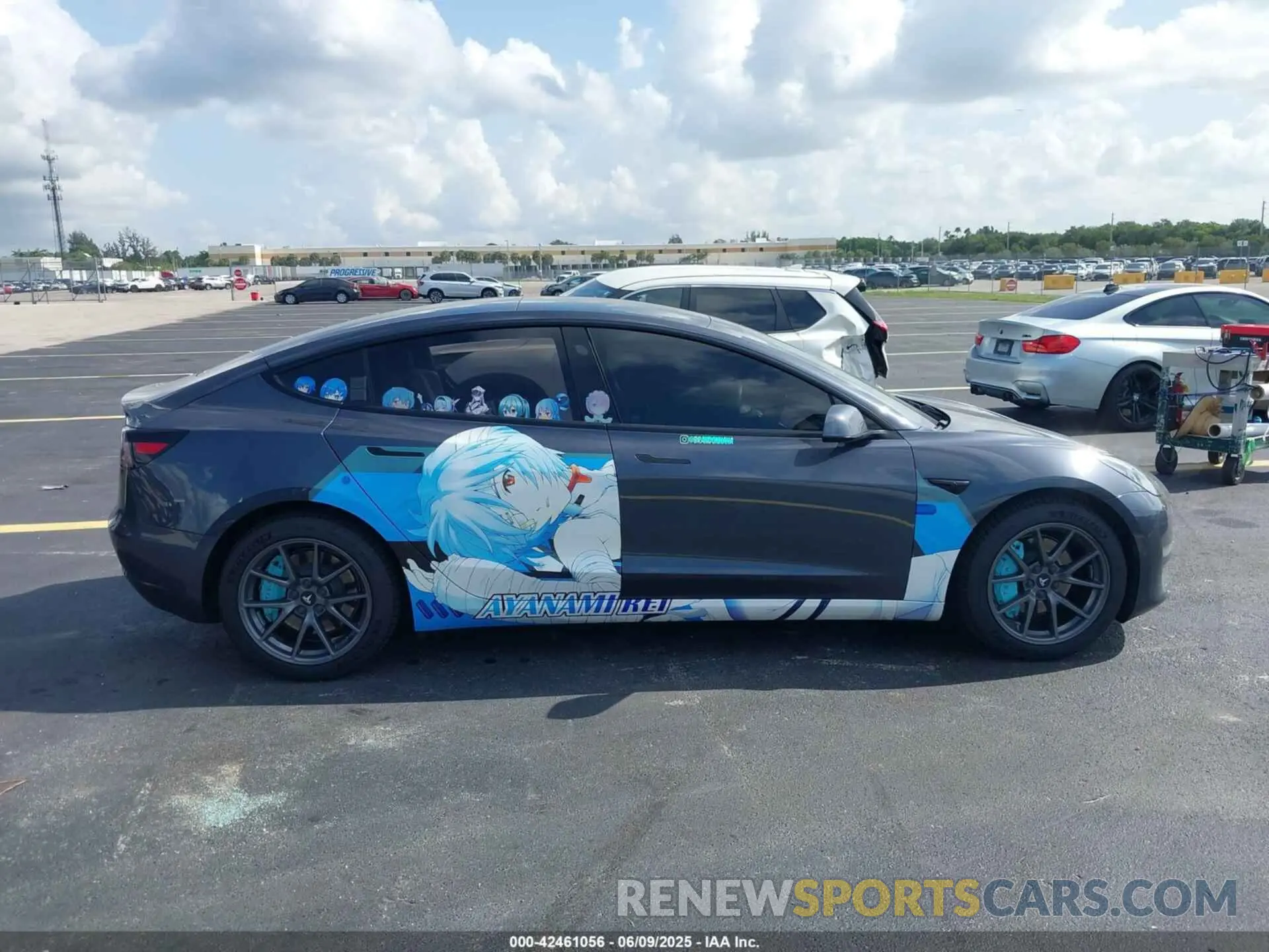 14 Photograph of a damaged car 5YJ3E1EB1NF176739 TESLA MODEL 3 2022