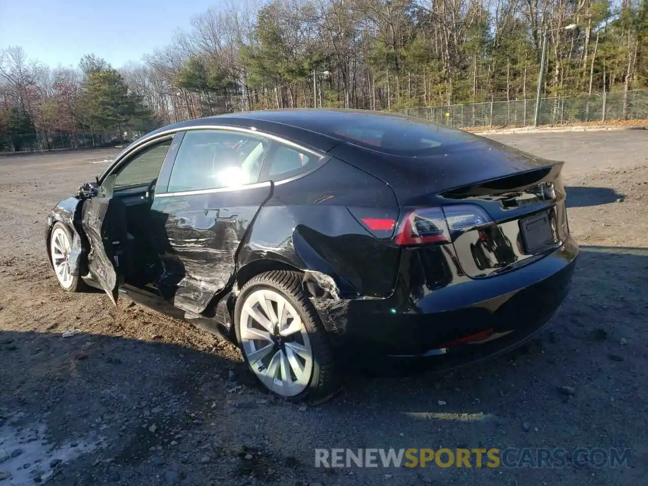 2 Photograph of a damaged car 5YJ3E1EB1NF186963 TESLA MODEL 3 2022