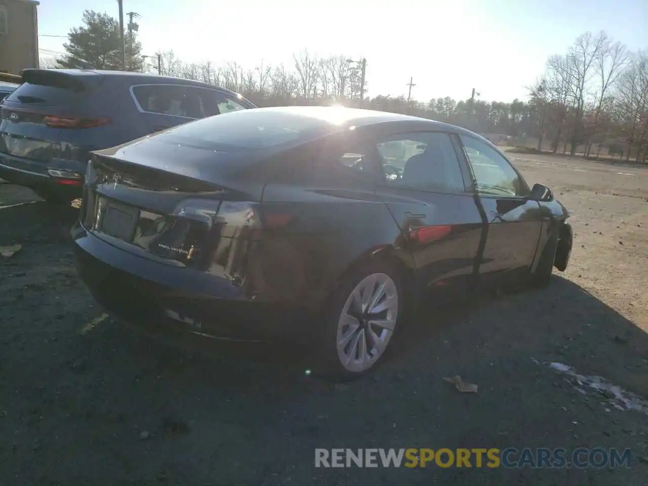 3 Photograph of a damaged car 5YJ3E1EB1NF186963 TESLA MODEL 3 2022