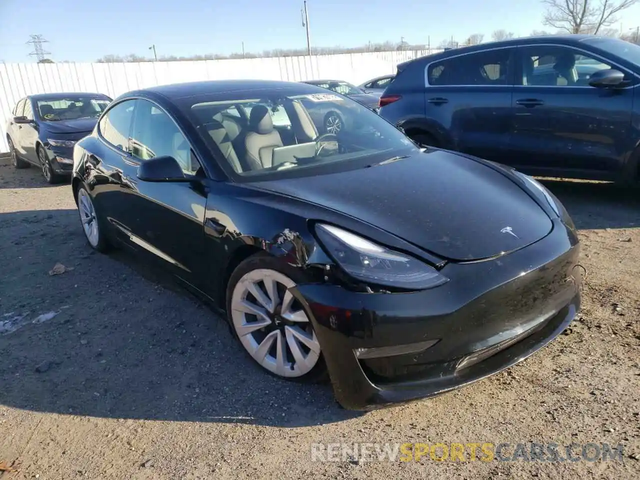 4 Photograph of a damaged car 5YJ3E1EB1NF186963 TESLA MODEL 3 2022