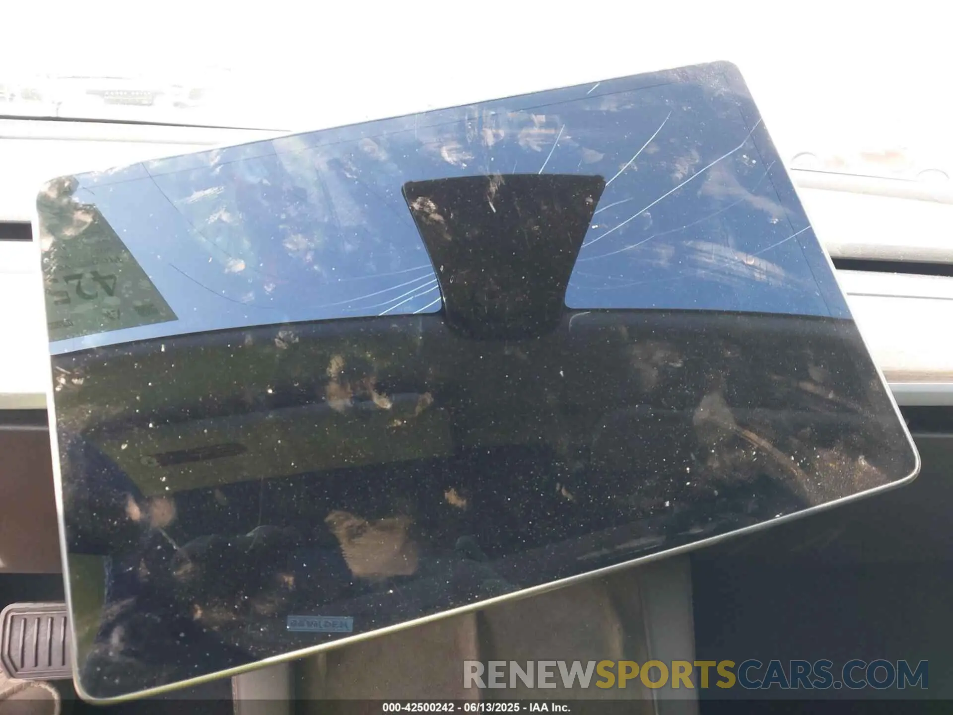 15 Photograph of a damaged car 5YJ3E1EB1NF189698 TESLA MODEL 3 2022
