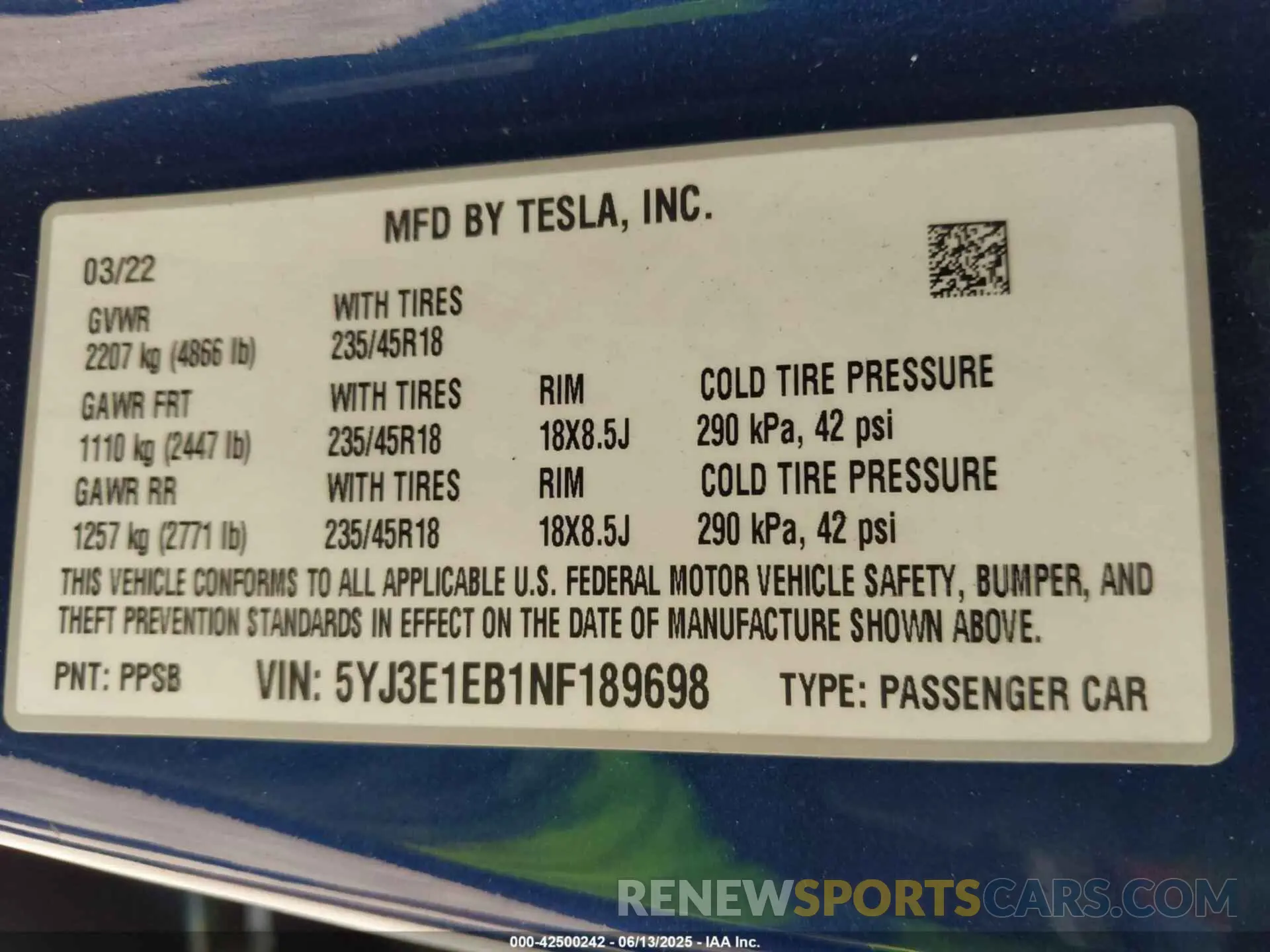 9 Photograph of a damaged car 5YJ3E1EB1NF189698 TESLA MODEL 3 2022