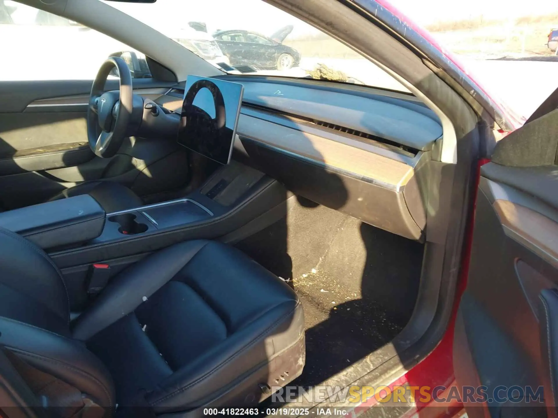 5 Photograph of a damaged car 5YJ3E1EB1NF189751 TESLA MODEL 3 2022