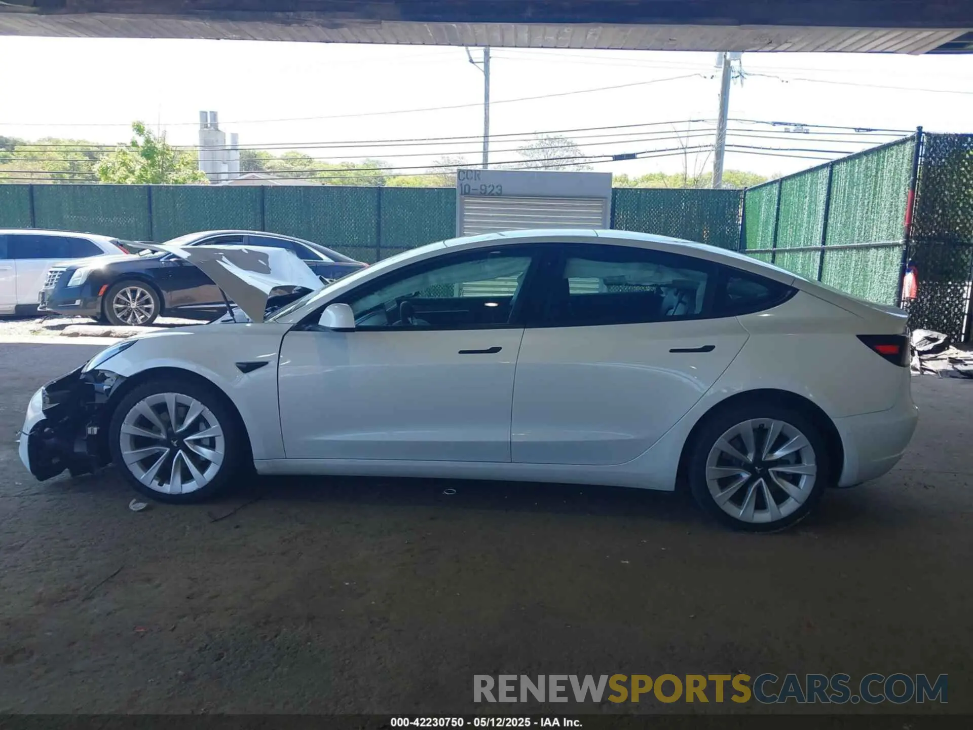 14 Photograph of a damaged car 5YJ3E1EB1NF192570 TESLA MODEL 3 2022
