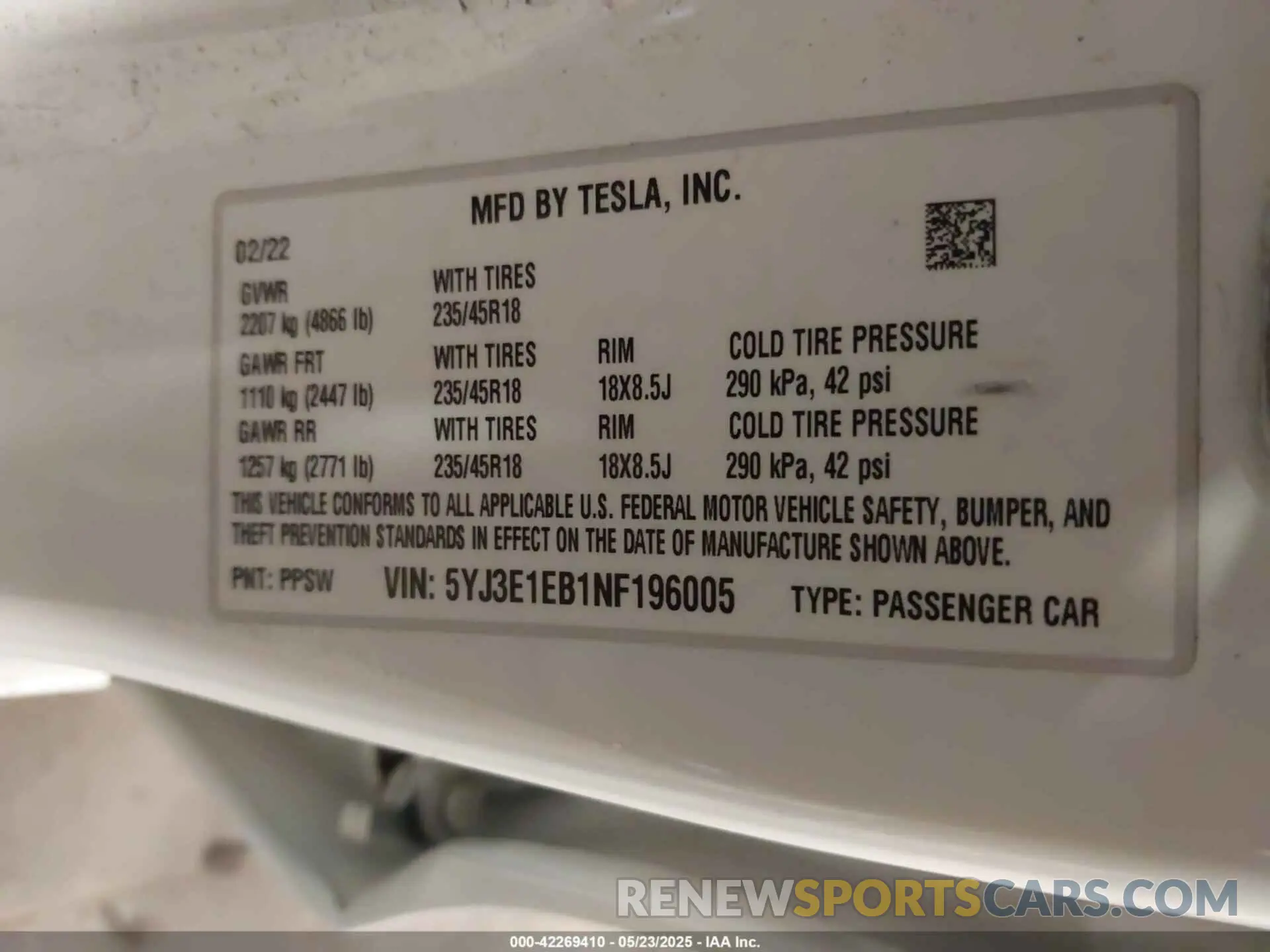 9 Photograph of a damaged car 5YJ3E1EB1NF196005 TESLA MODEL 3 2022