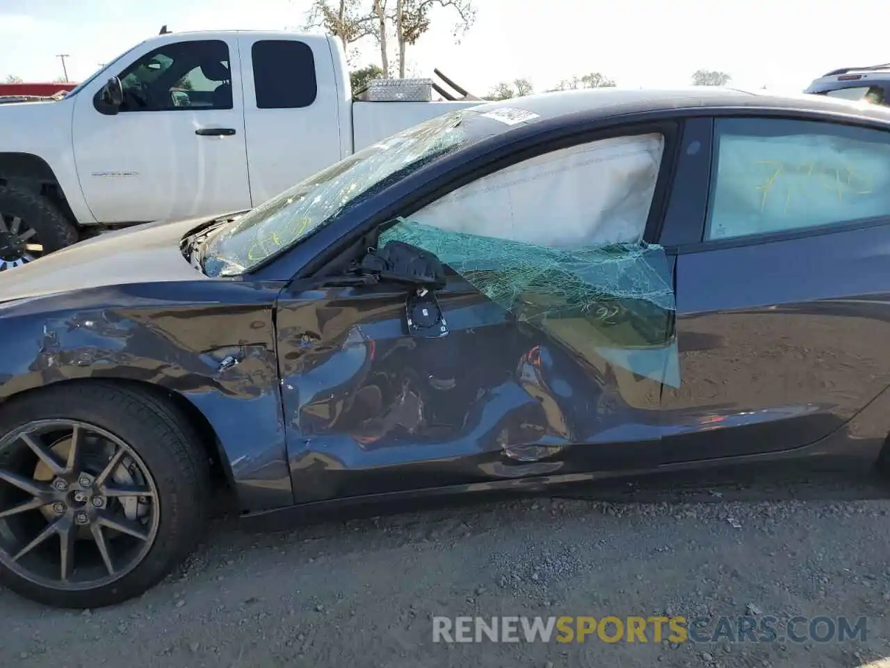 10 Photograph of a damaged car 5YJ3E1EB1NF206614 TESLA MODEL 3 2022