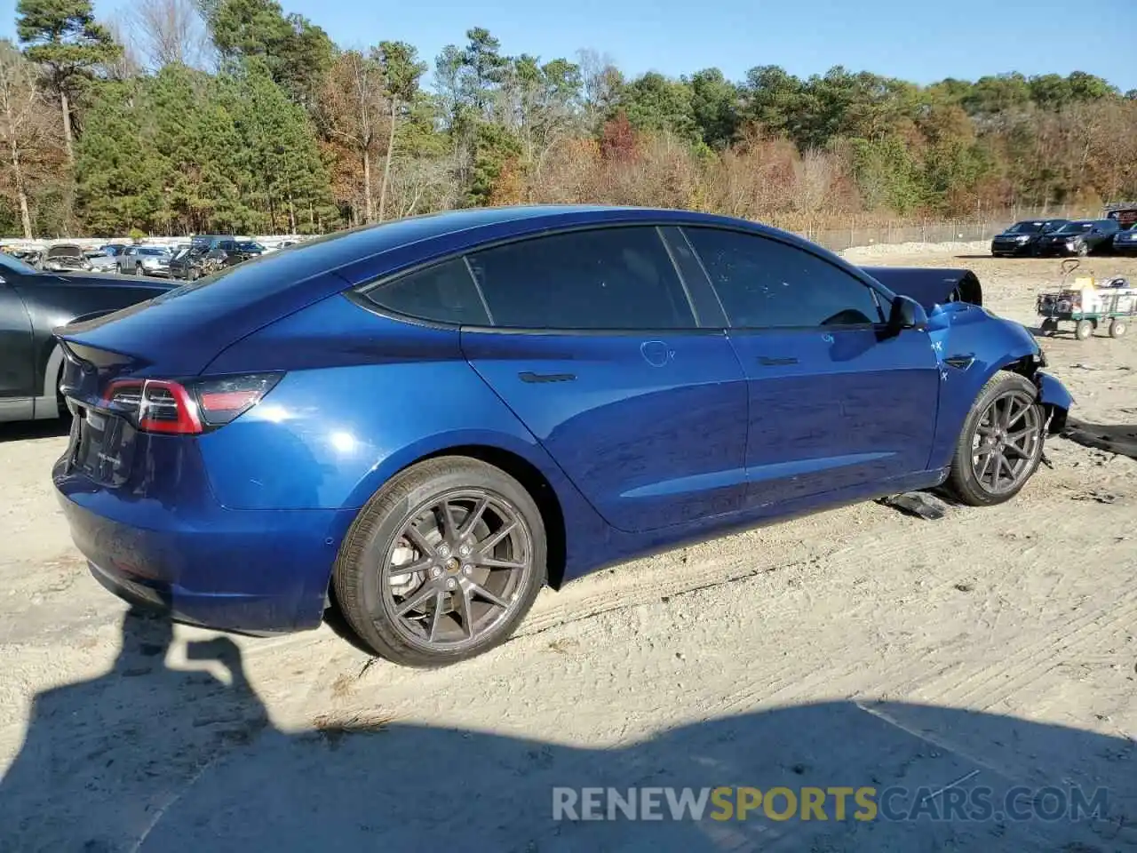 3 Photograph of a damaged car 5YJ3E1EB1NF207715 TESLA MODEL 3 2022