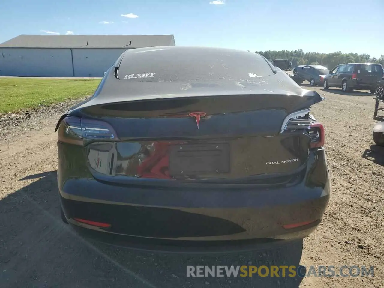 6 Photograph of a damaged car 5YJ3E1EB1NF233859 TESLA MODEL 3 2022