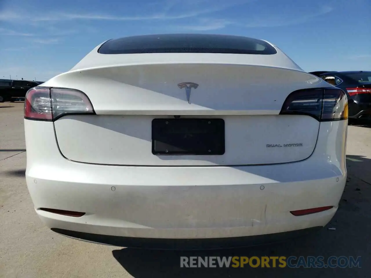 6 Photograph of a damaged car 5YJ3E1EB1NF236986 TESLA MODEL 3 2022