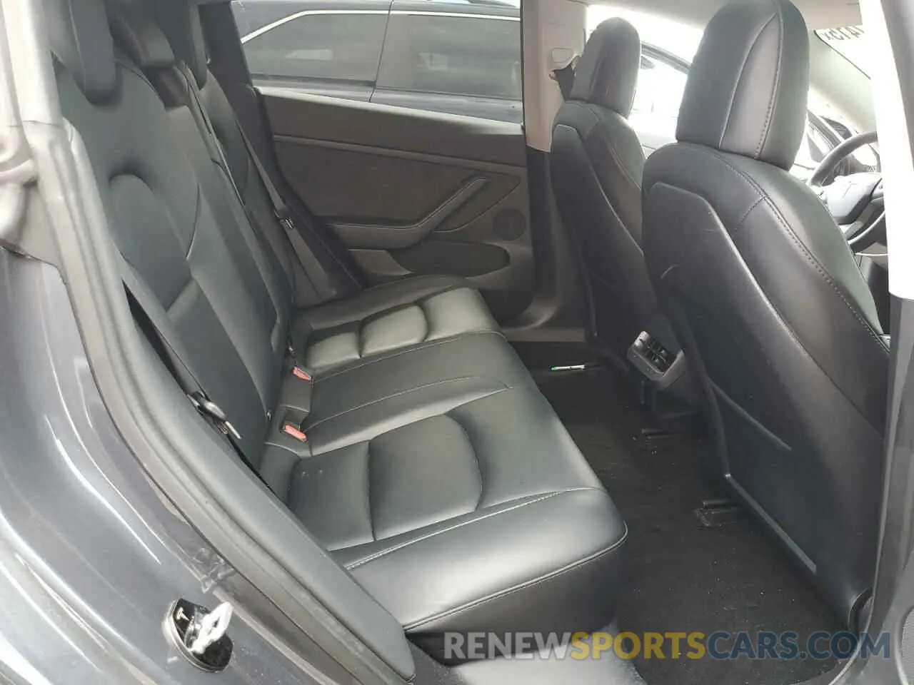 11 Photograph of a damaged car 5YJ3E1EB1NF238446 TESLA MODEL 3 2022