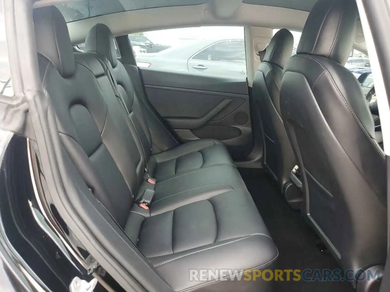 11 Photograph of a damaged car 5YJ3E1EB1NF243484 TESLA MODEL 3 2022