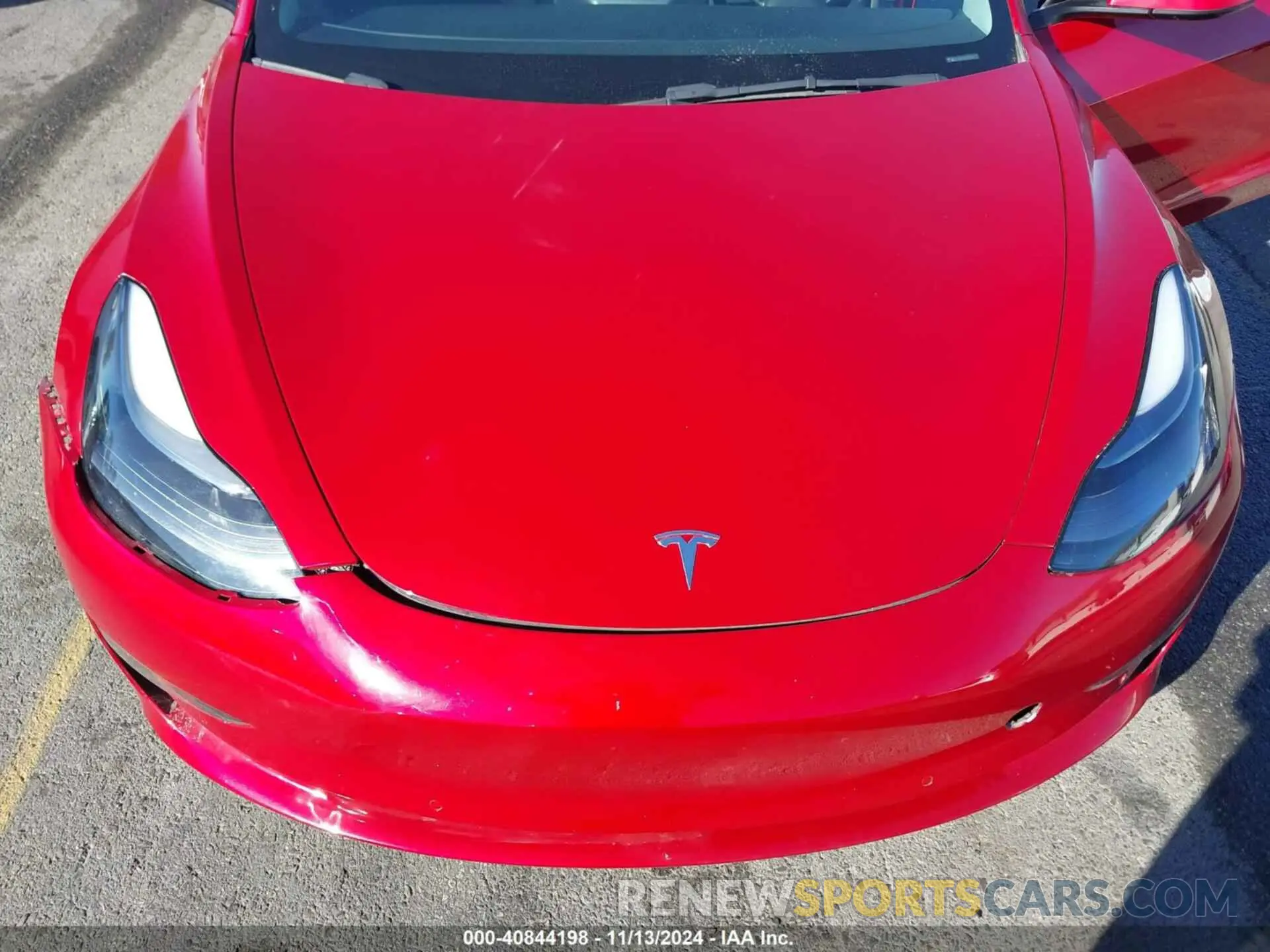 10 Photograph of a damaged car 5YJ3E1EB1NF249561 TESLA MODEL 3 2022