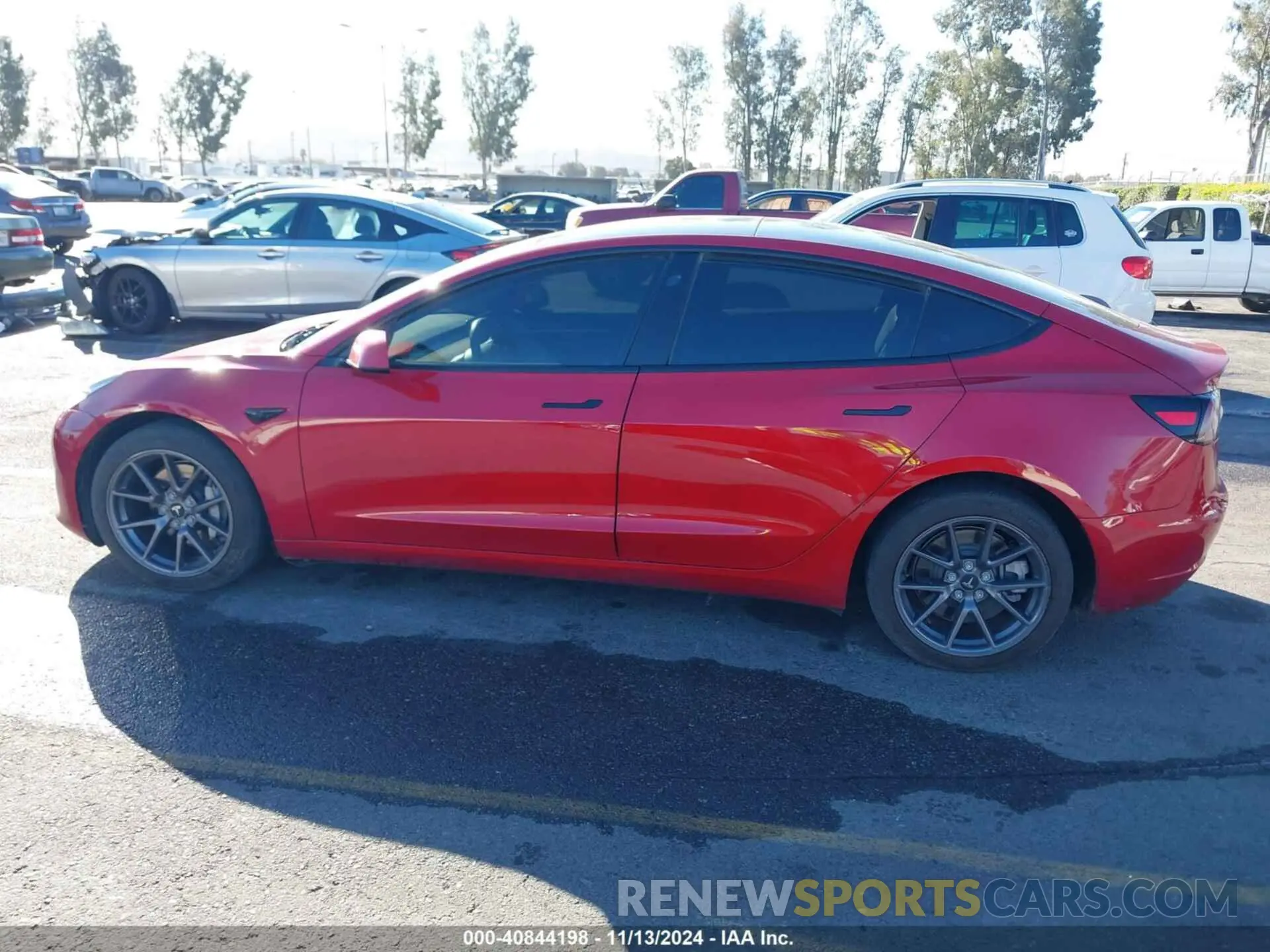 14 Photograph of a damaged car 5YJ3E1EB1NF249561 TESLA MODEL 3 2022