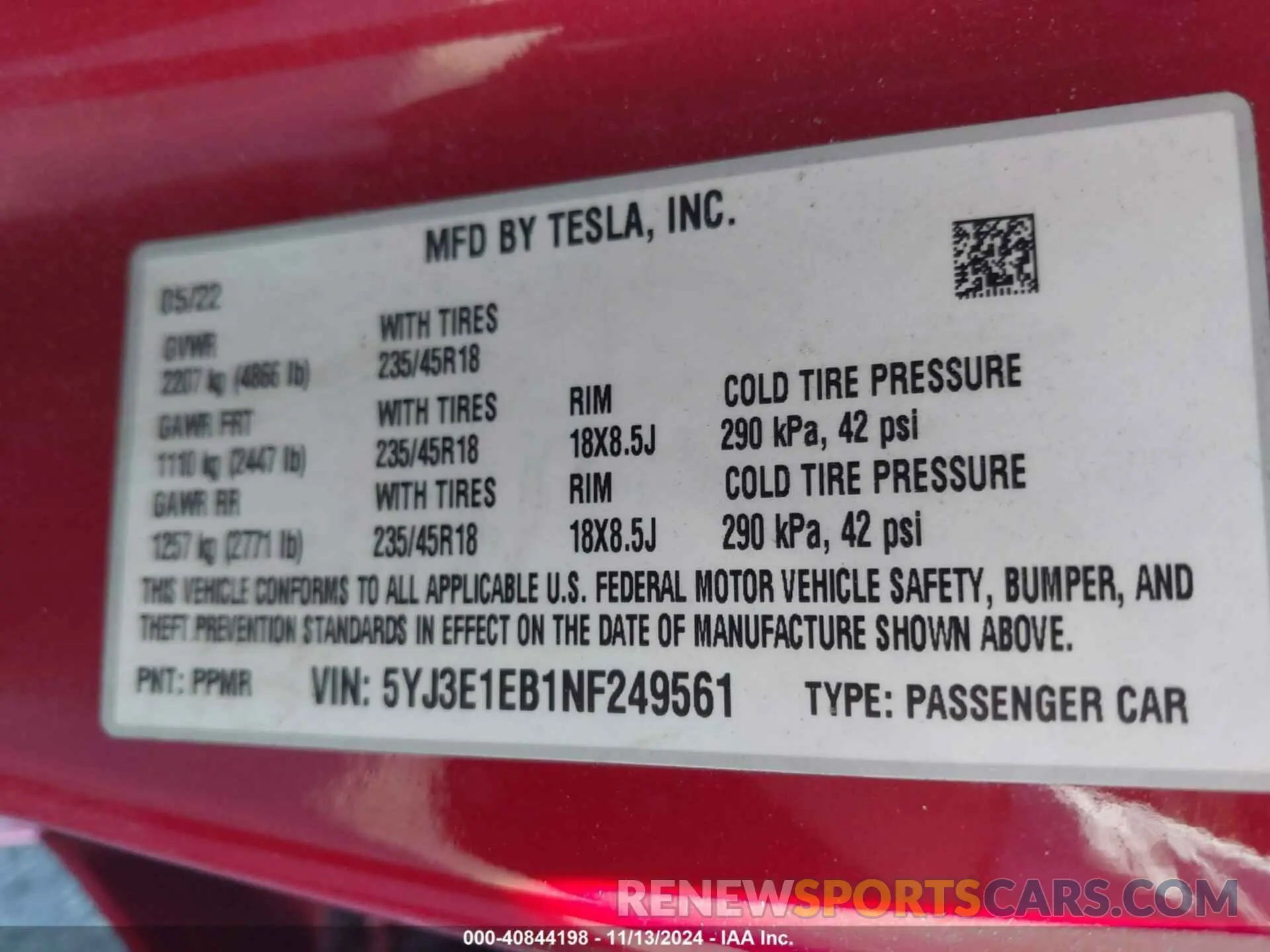 9 Photograph of a damaged car 5YJ3E1EB1NF249561 TESLA MODEL 3 2022